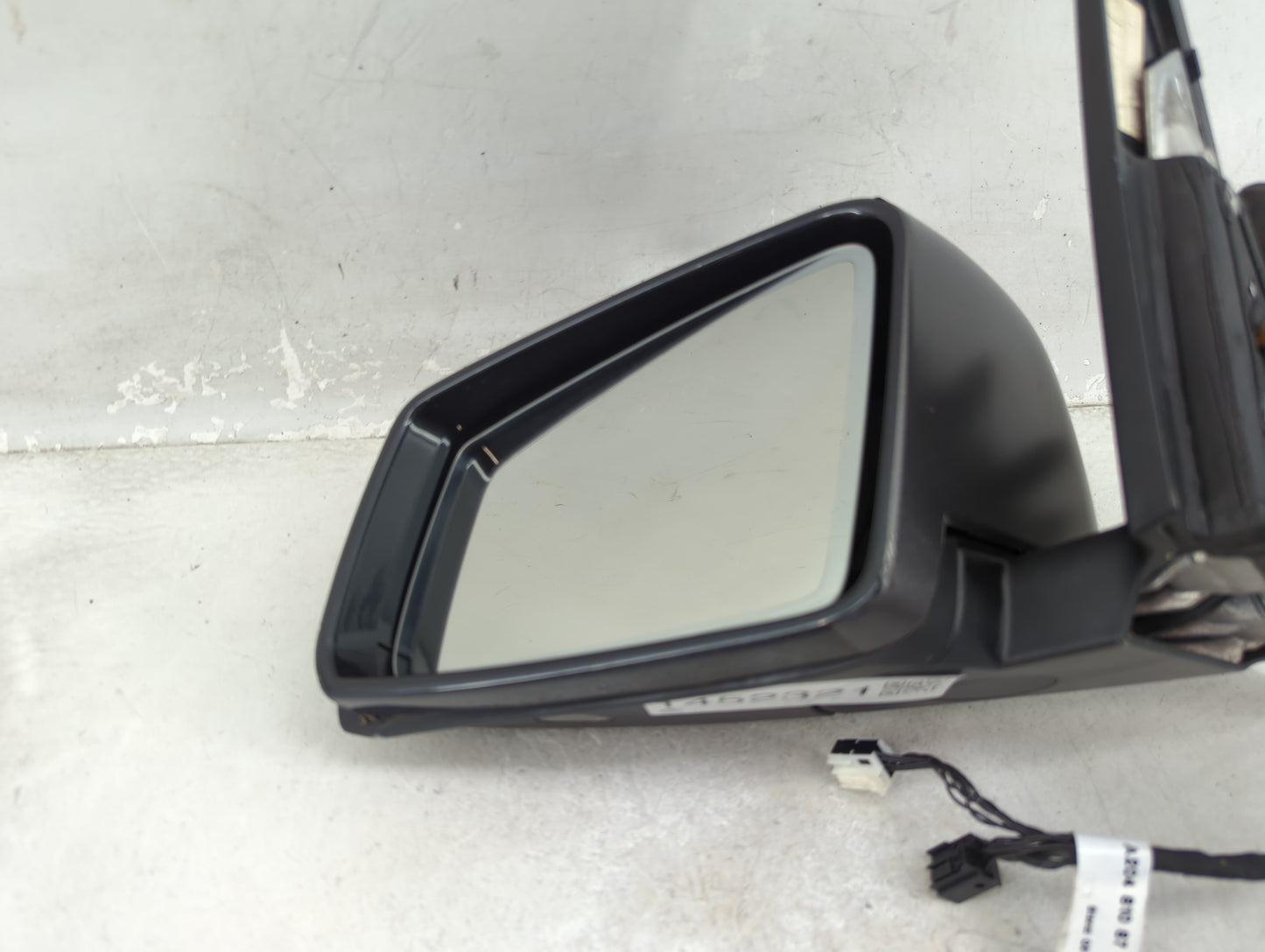 2013 Mercedes-Benz C-Class Driver Side View Mirror - Left Door Mirror OEM Used - Oemusedautoparts1.com