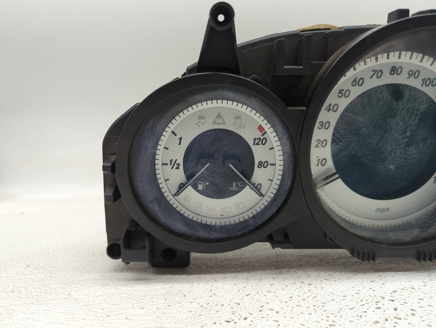 2013 Mercedes-Benz C-Class Instrument Cluster Speedometer Gauges P/N:A2049004309 A2C81592500 Fits OEM Used Auto Parts - Oemu