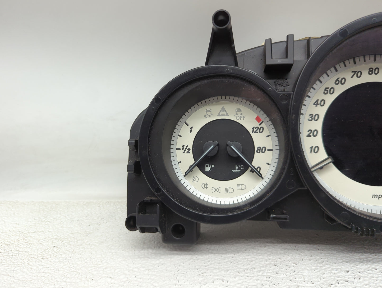 2013 Mercedes-Benz C-Class Instrument Cluster Speedometer Gauges P/N:A2049004409 A2049004409ZGS001Q02K, A2C81592600 Fits OEM