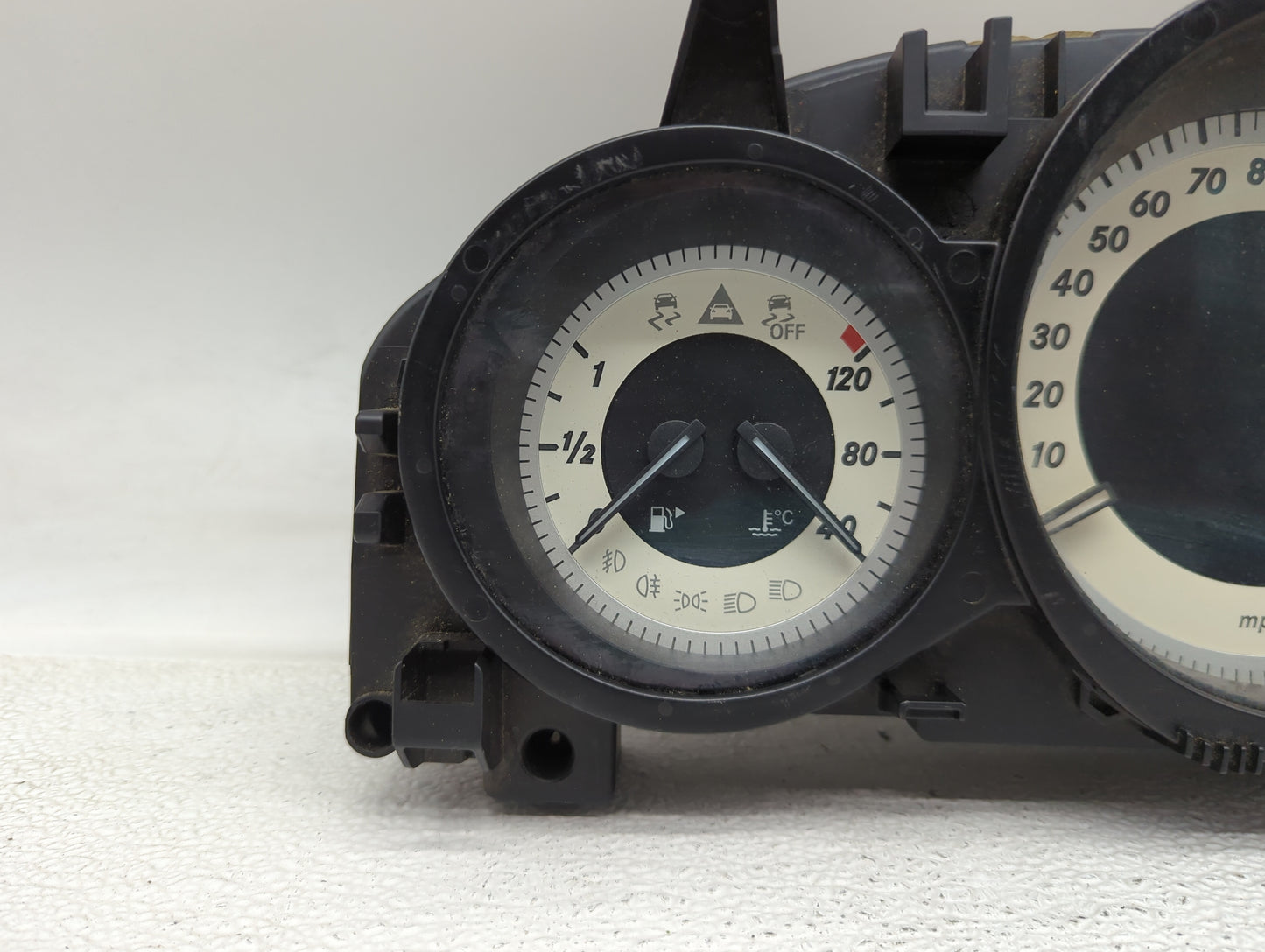 2013 Mercedes-Benz C-Class Instrument Cluster Speedometer Gauges P/N:A2C81592600 A2049004409, A2049004409 Fits OEM Used Auto