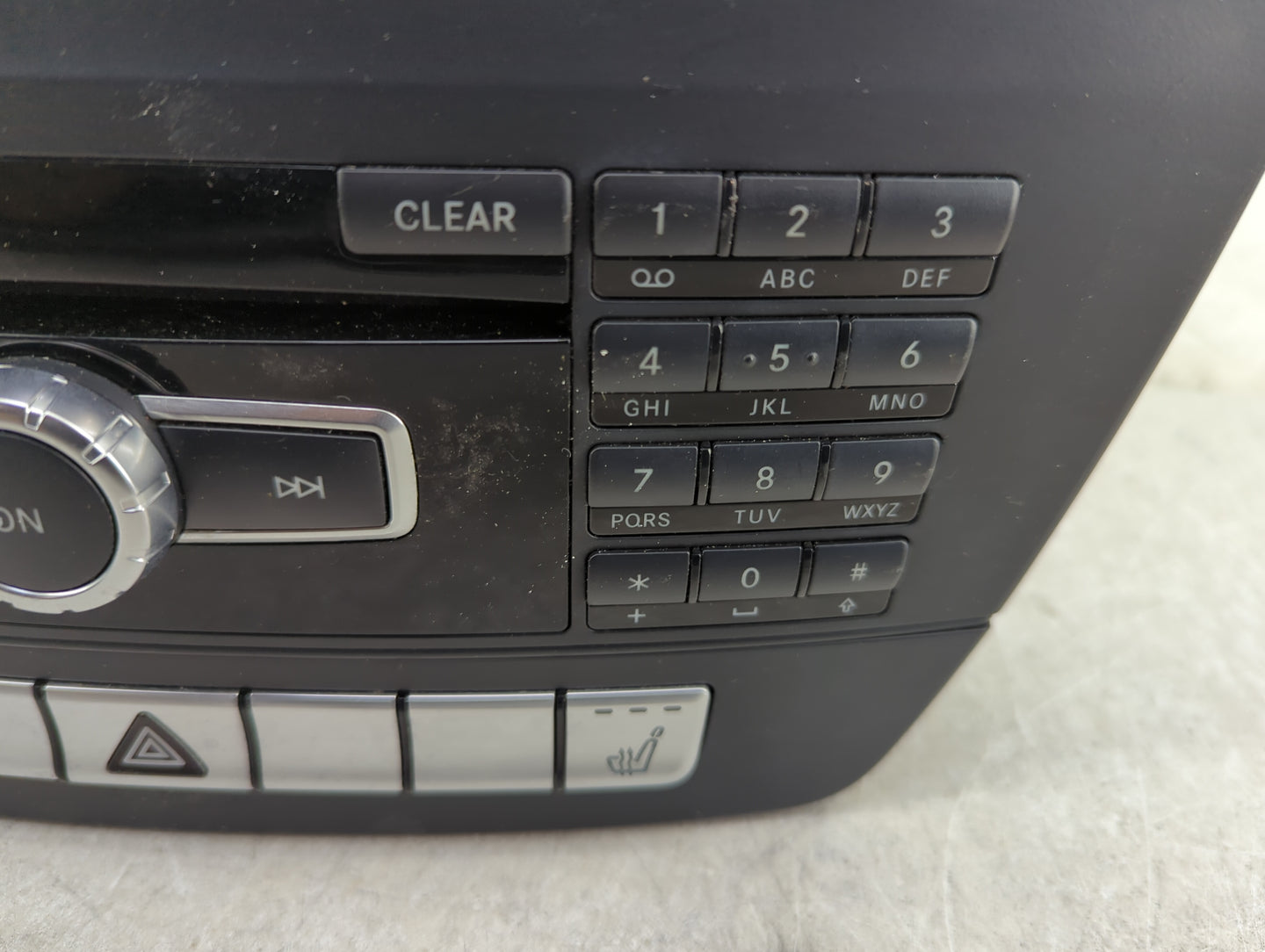 2013 Mercedes-Benz C-Class Radio AM FM Cd Player Receiver Replacement P/N:A2049005312 A2049013703, A1669022705, CQ-JP42E0AEB