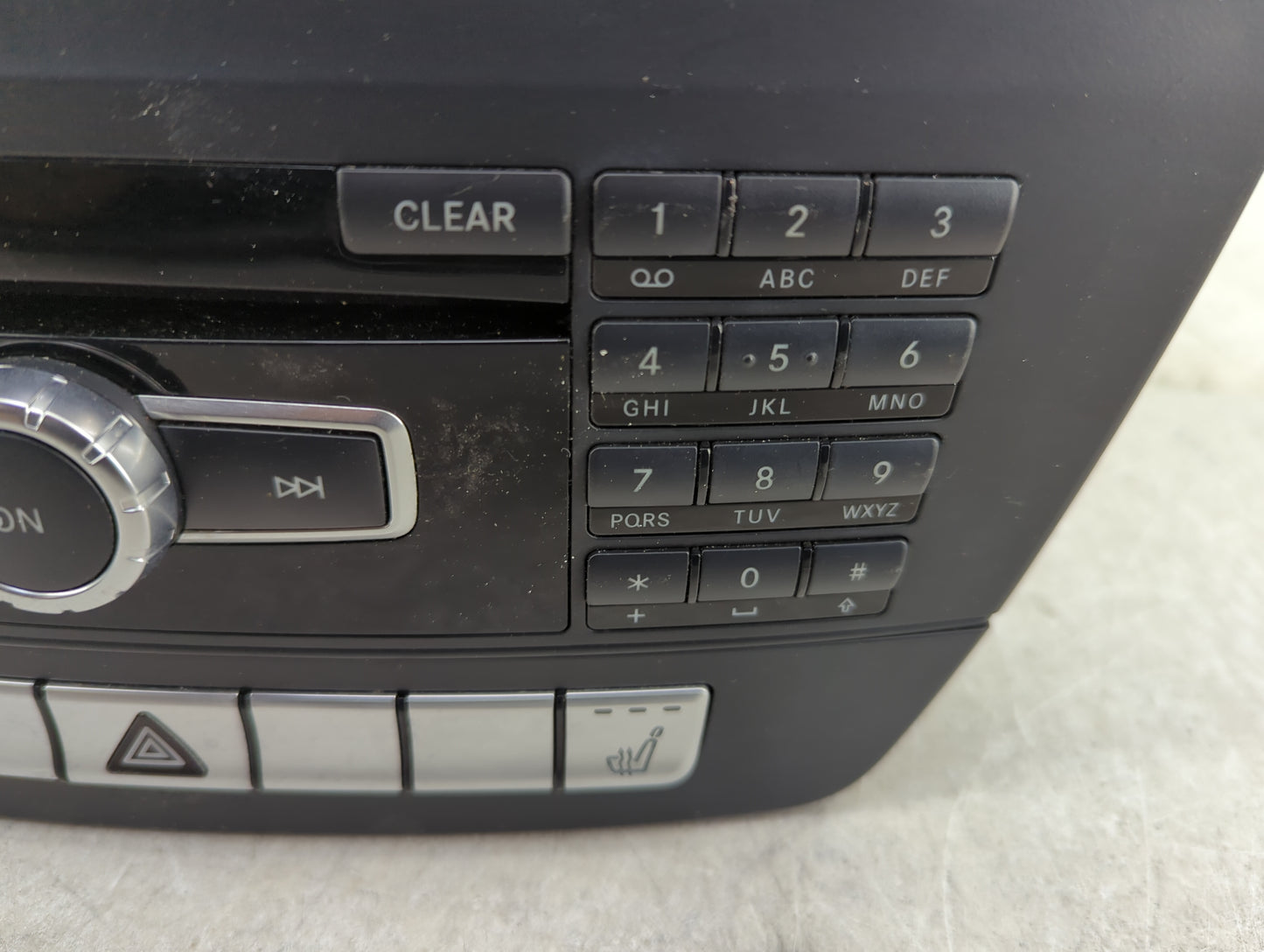 2013 Mercedes-Benz C-Class Radio AM FM Cd Player Receiver Replacement P/N:A2049005312 A2049013703, A1669022705, CQ-JP42E0AEB