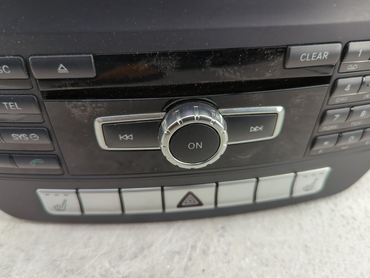 2013 Mercedes-Benz C-Class Radio AM FM Cd Player Receiver Replacement P/N:A2049003411 A2049013703, A1669025704, CQ-JP42E0AEA