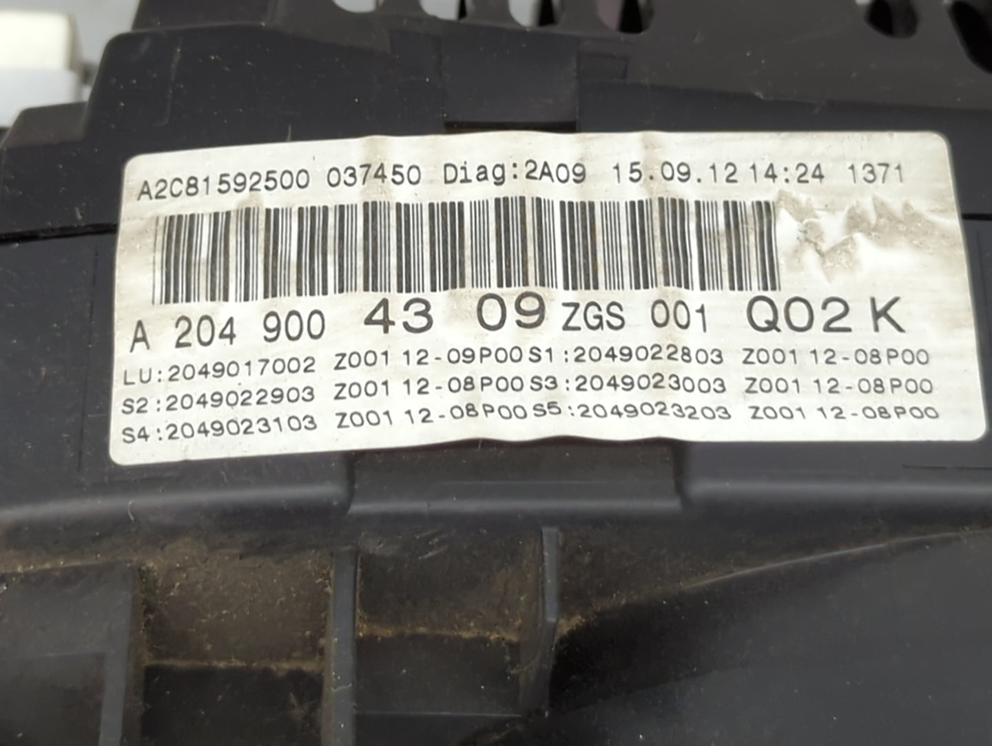 2013 Mercedes-Benz C-Class Instrument Cluster Speedometer Gauges P/N:A2C81592500 A2049004309, 2049017002 Miles:169K Fits OEM
