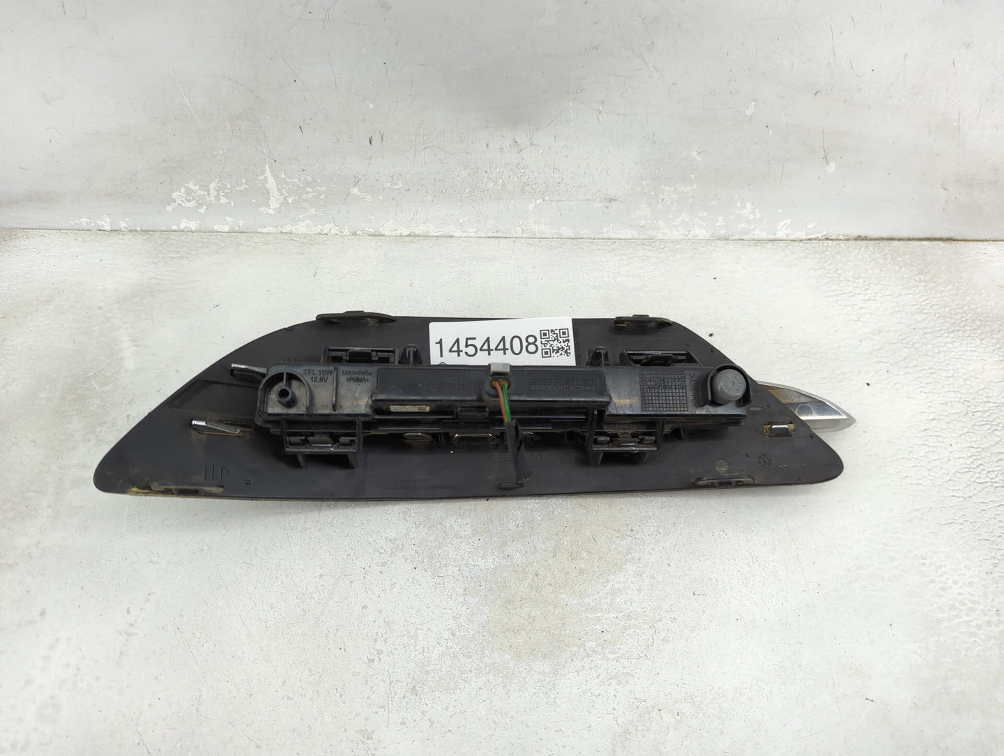 Mercedes-benz C-class Driver Left Oem Front Light Lamp Black - Oemusedautoparts1.com