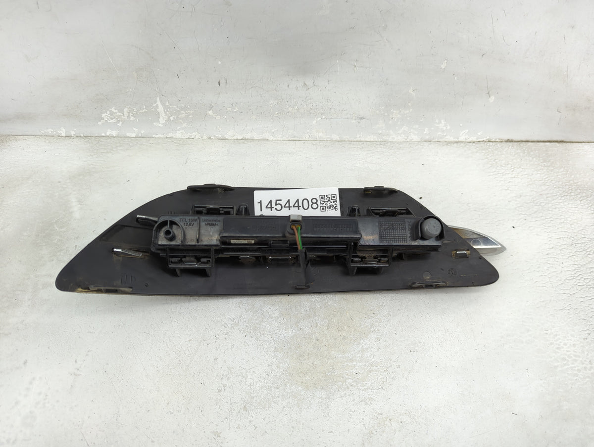 Mercedes-benz C-class Driver Left Oem Front Light Lamp Black 1454408 - Oemusedautoparts1.com
