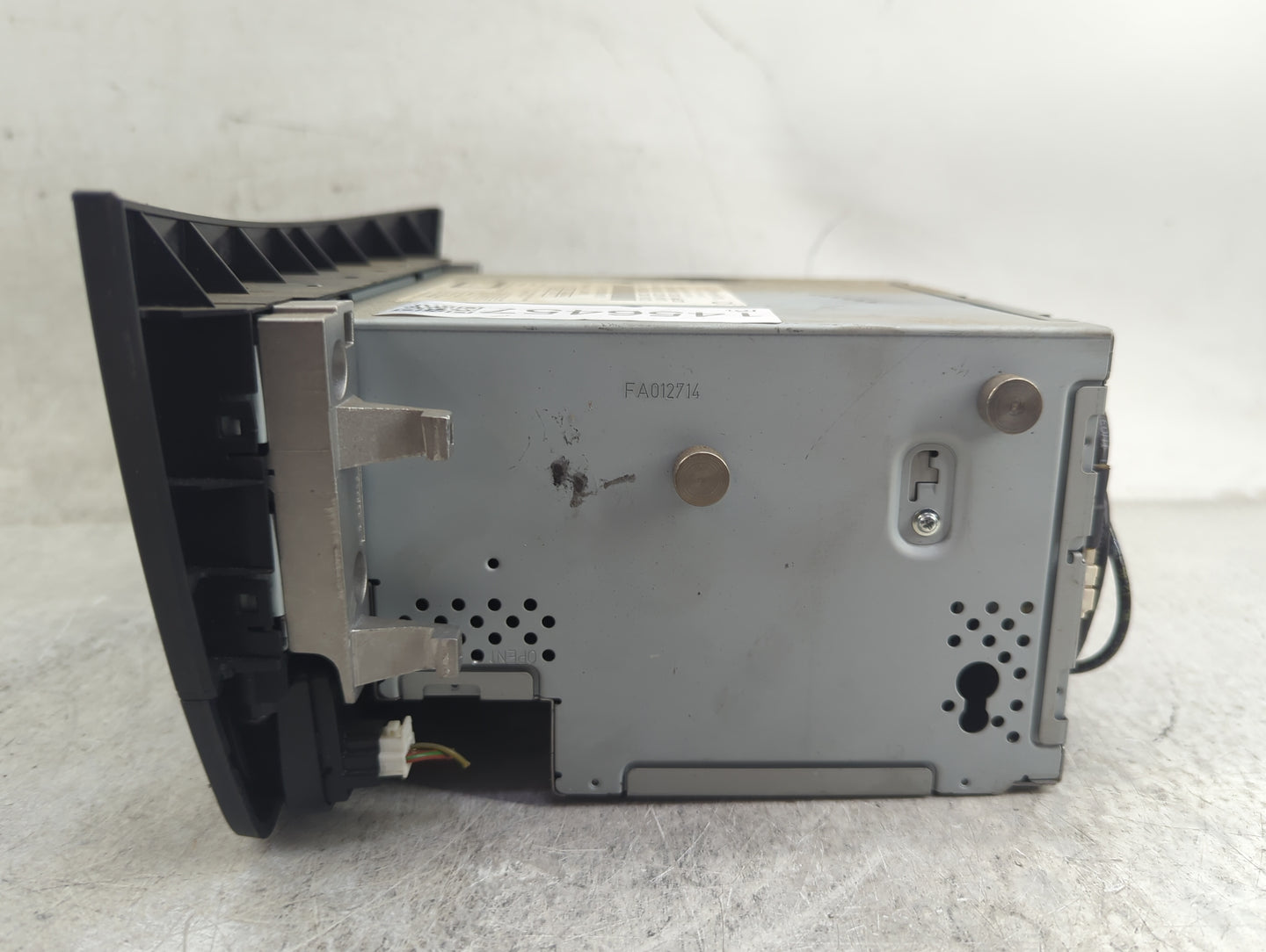 2013 Mercedes-Benz C-Class Radio AM FM Cd Player Receiver Replacement P/N:A2049009610 A2049013703, A1669022804, CQ-JP42E0AE 