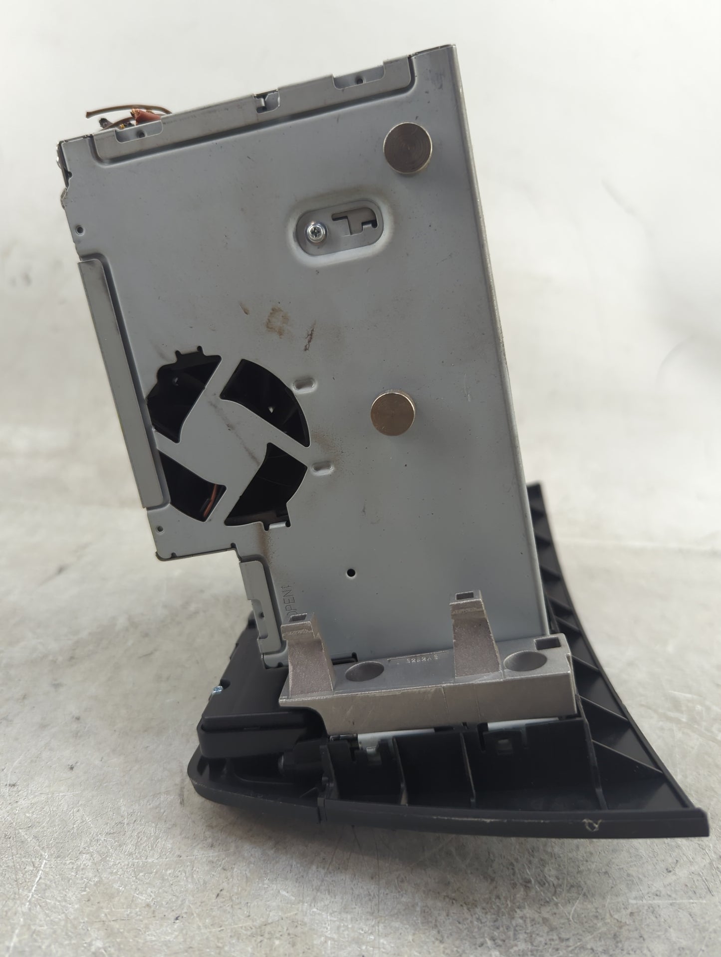 2013 Mercedes-Benz C-Class Radio AM FM Cd Player Receiver Replacement P/N:A2049009610 A2049013703, A1669022804, CQ-JP42E0AE 