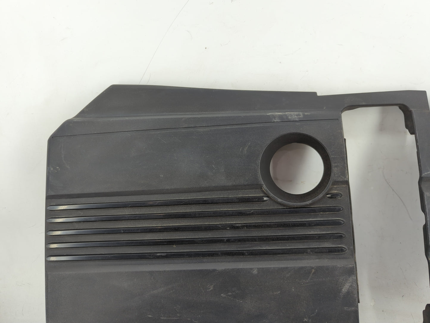 2013 Mercedes-benz C-class Engine Cover Black - Oemusedautoparts1.com
