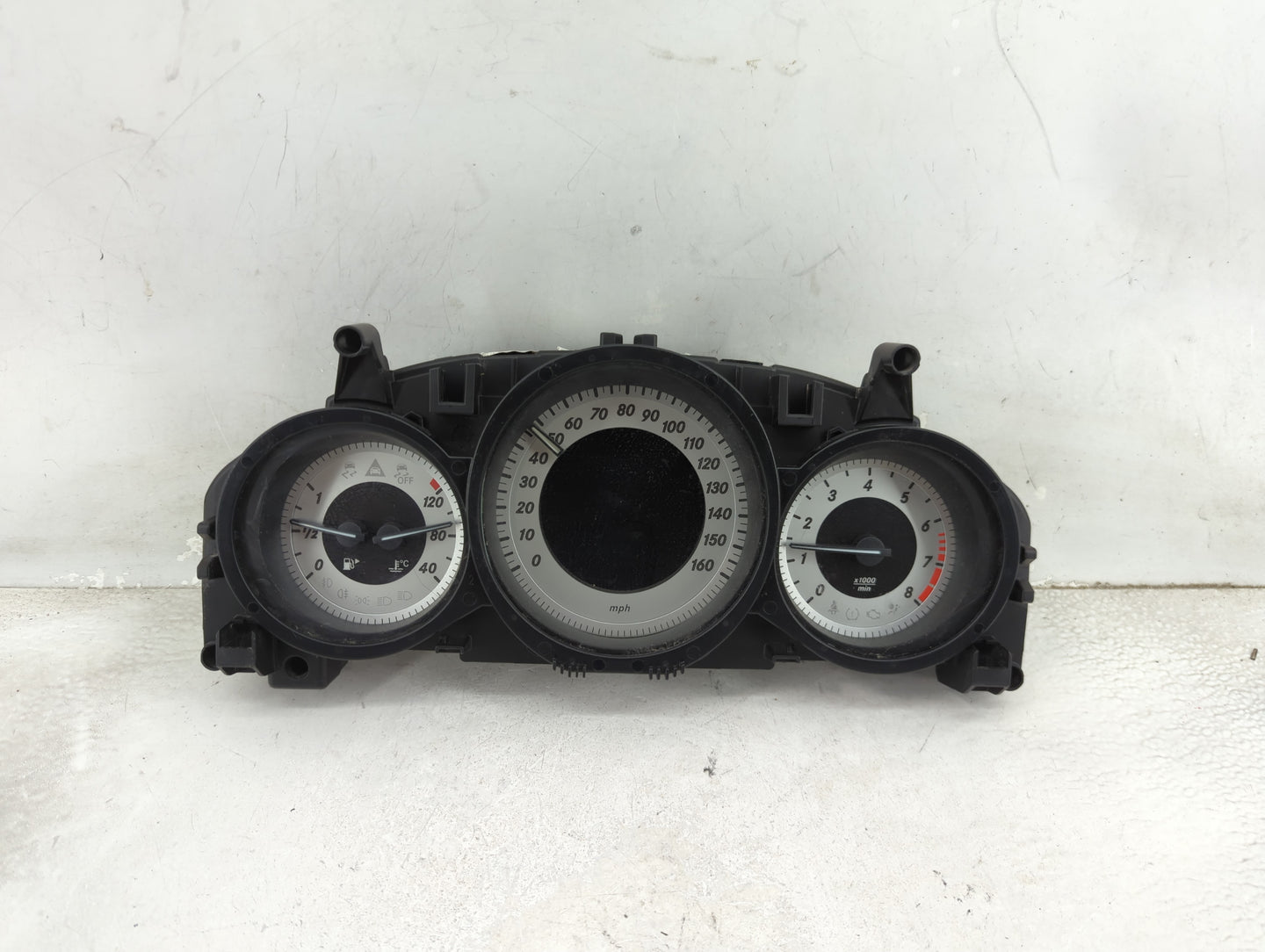 Mercedes-benz C-class Speedometer Instrument Cluster Gauges 1458197 - Oemusedautoparts1.com