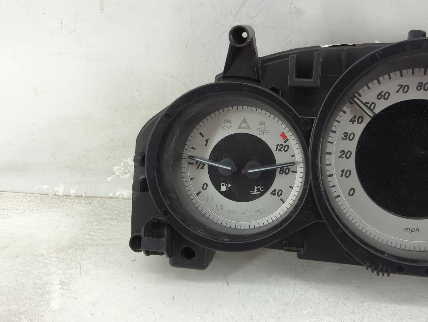 Mercedes-benz C-class Speedometer Instrument Cluster Gauges 1458197 - Oemusedautoparts1.com