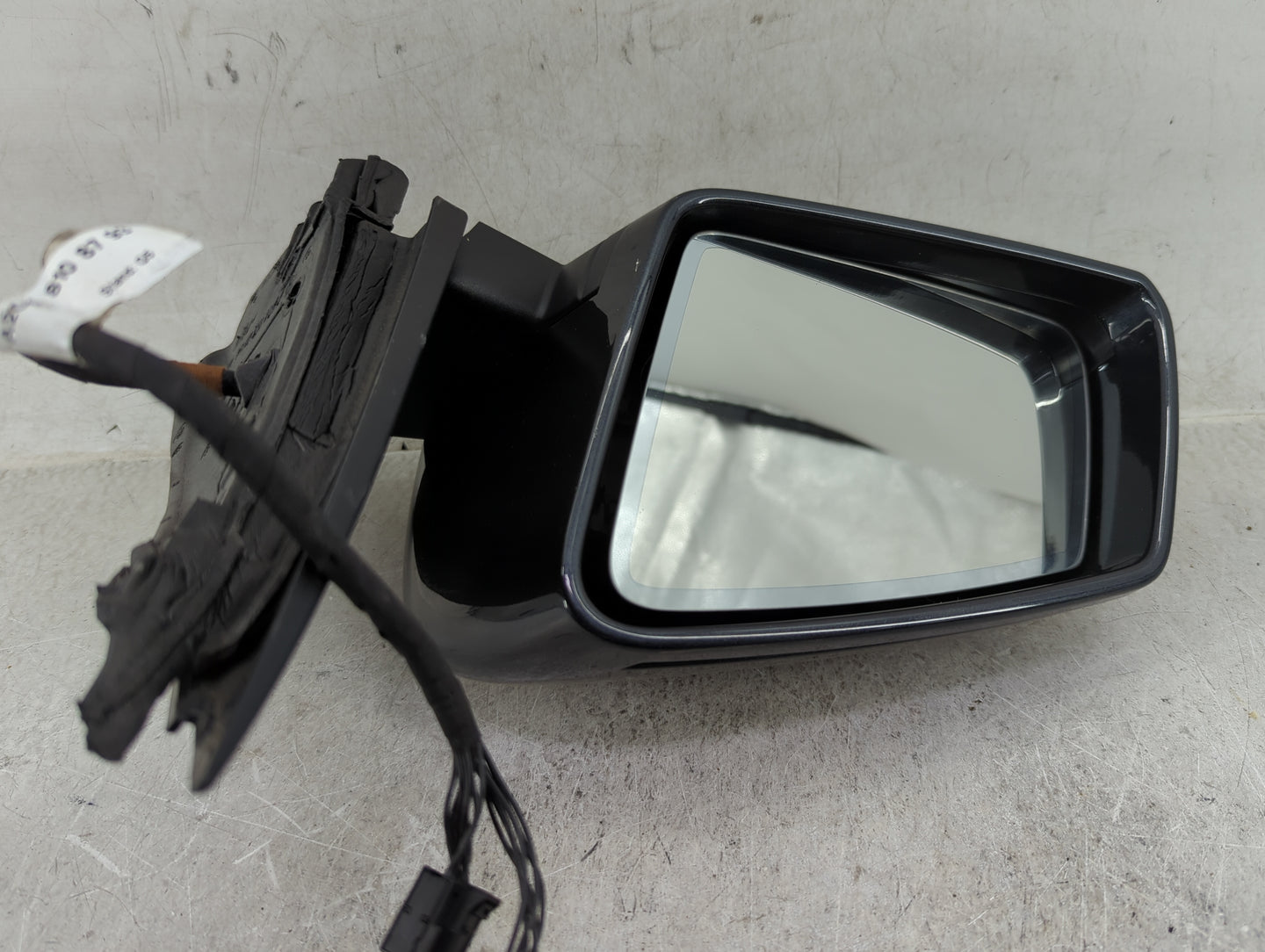 2013 Mercedes-Benz C-Class Driver Side View Mirror - Left Door Mirror OEM Used - Oemusedautoparts1.com