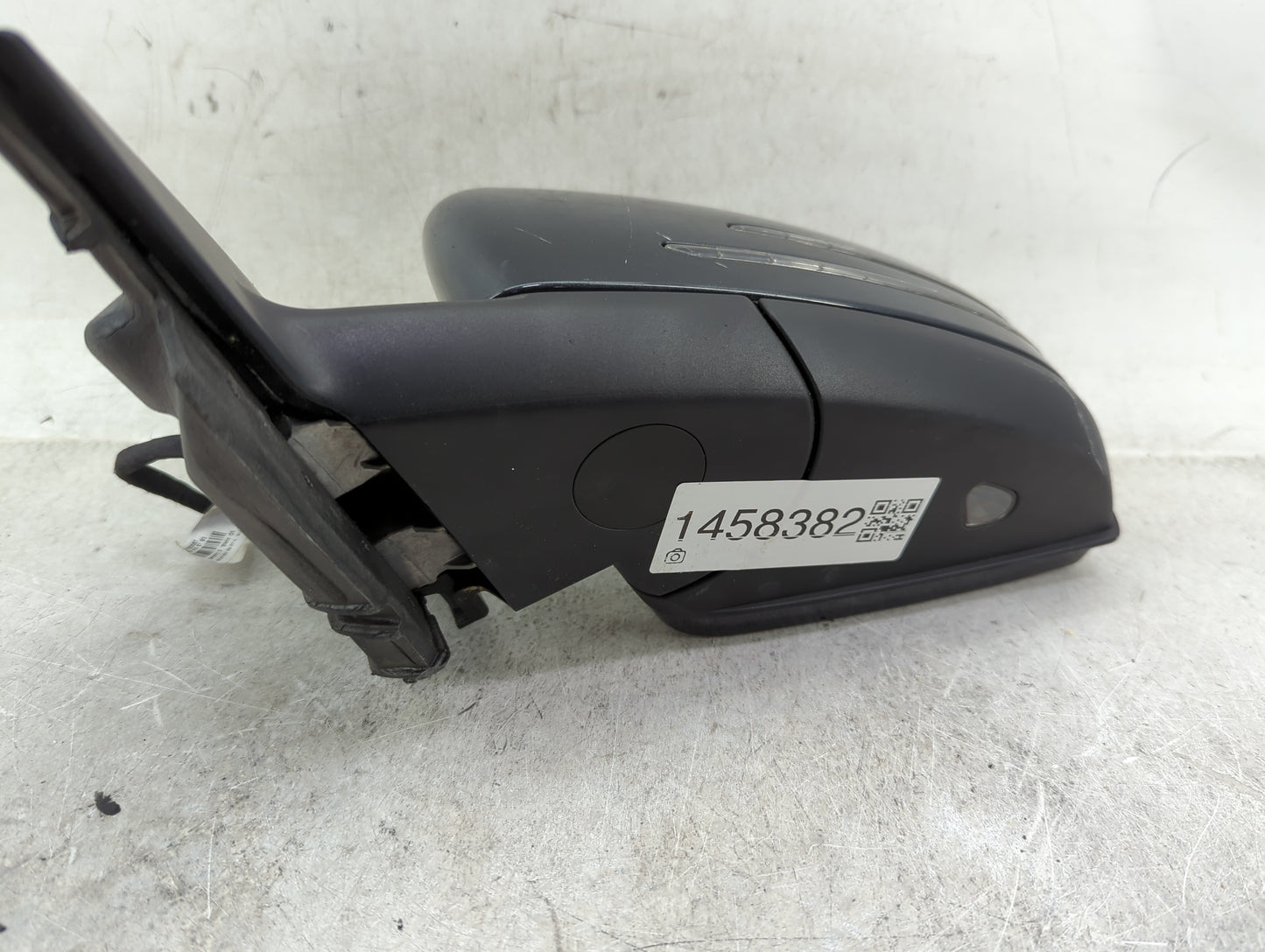 2013 Mercedes-Benz C-Class Driver Side View Mirror - Left Door Mirror OEM Used - Oemusedautoparts1.com