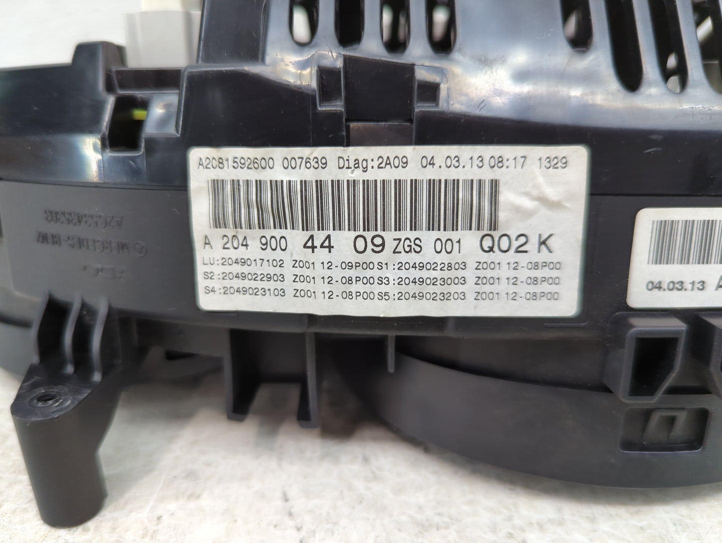 2013 Mercedes-Benz C-Class Instrument Cluster Speedometer Gauges P/N:A2049004409 A2C81592600 Miles:91K Fits OEM Used Auto Pa