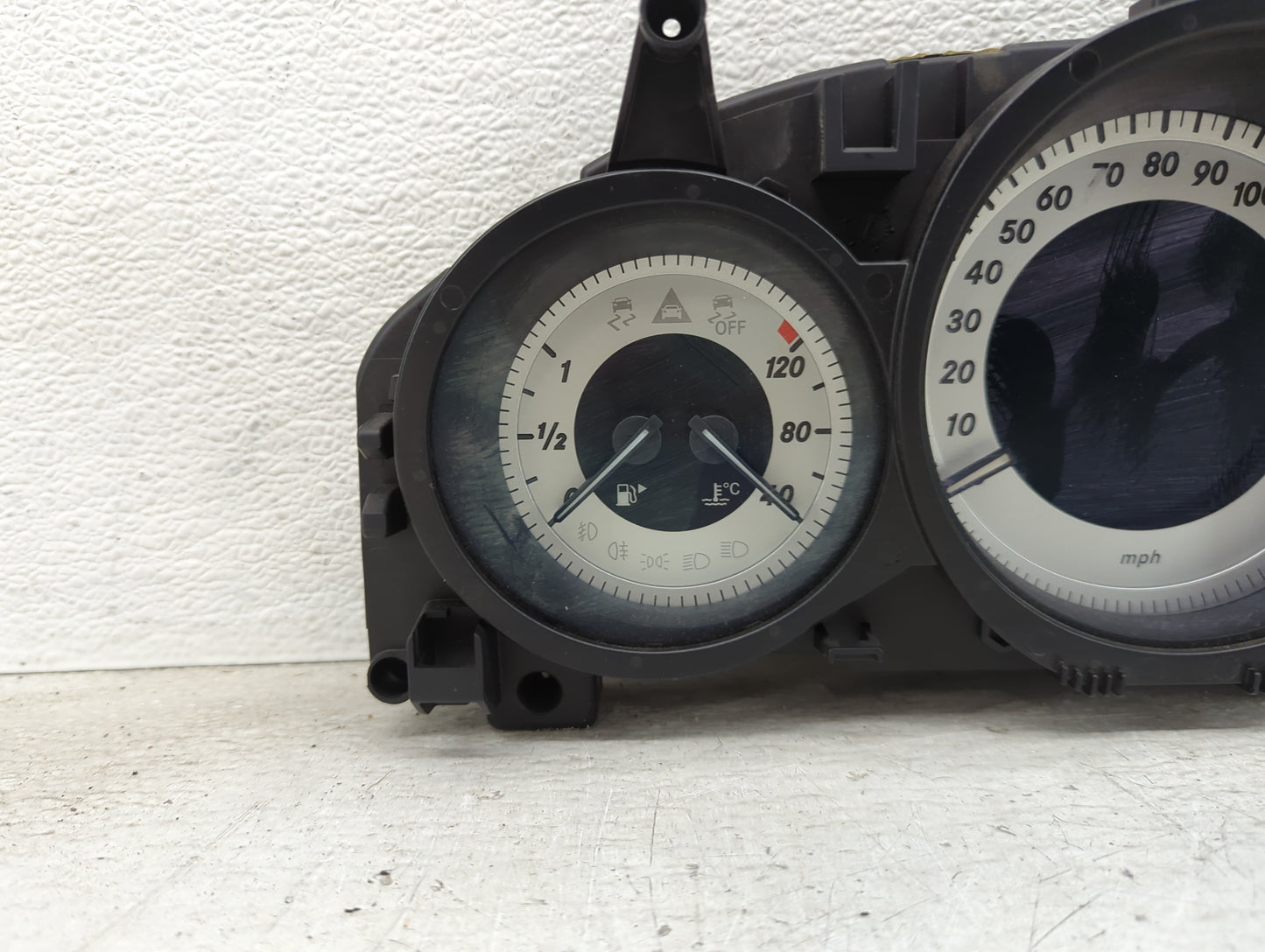 2013 Mercedes-Benz C-Class Instrument Cluster Speedometer Gauges P/N:A2C81592500 A2049004309 Miles:74K Fits OEM Used Auto Pa