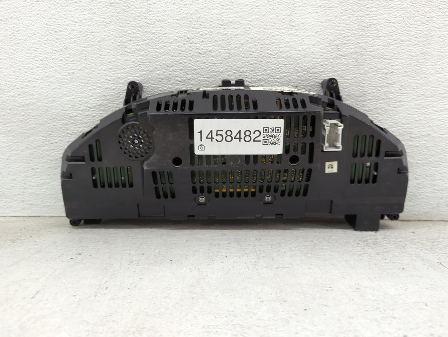 2013 Mercedes-Benz C-Class Instrument Cluster Speedometer Gauges P/N:A2C81592500 A2049004309 Miles:74K Fits OEM Used Auto Pa