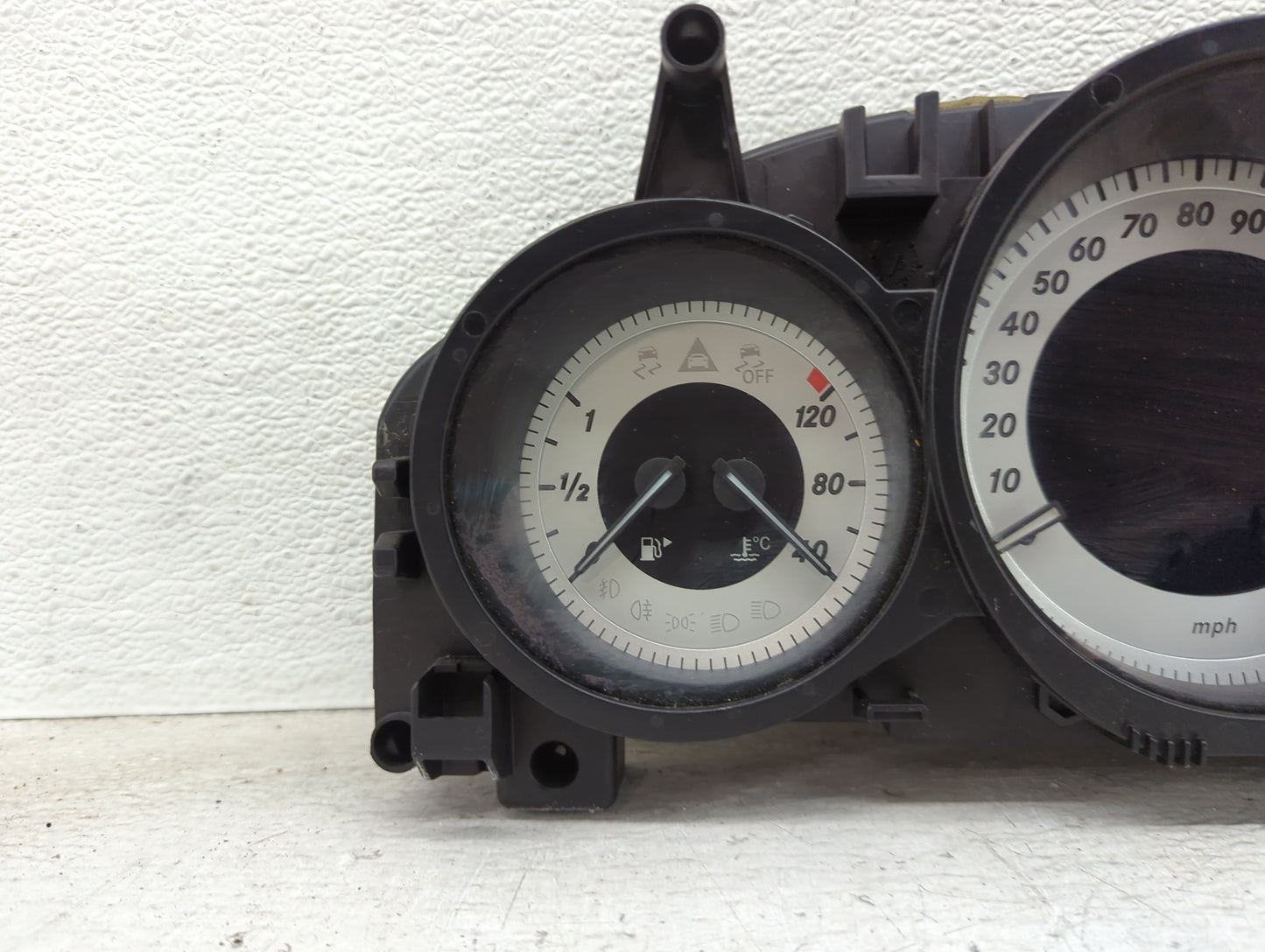 2013 Mercedes-Benz C-Class Instrument Cluster Speedometer Gauges P/N:A2C81592500 A2049004309, 2049017002 Miles:62K Fits OEM 