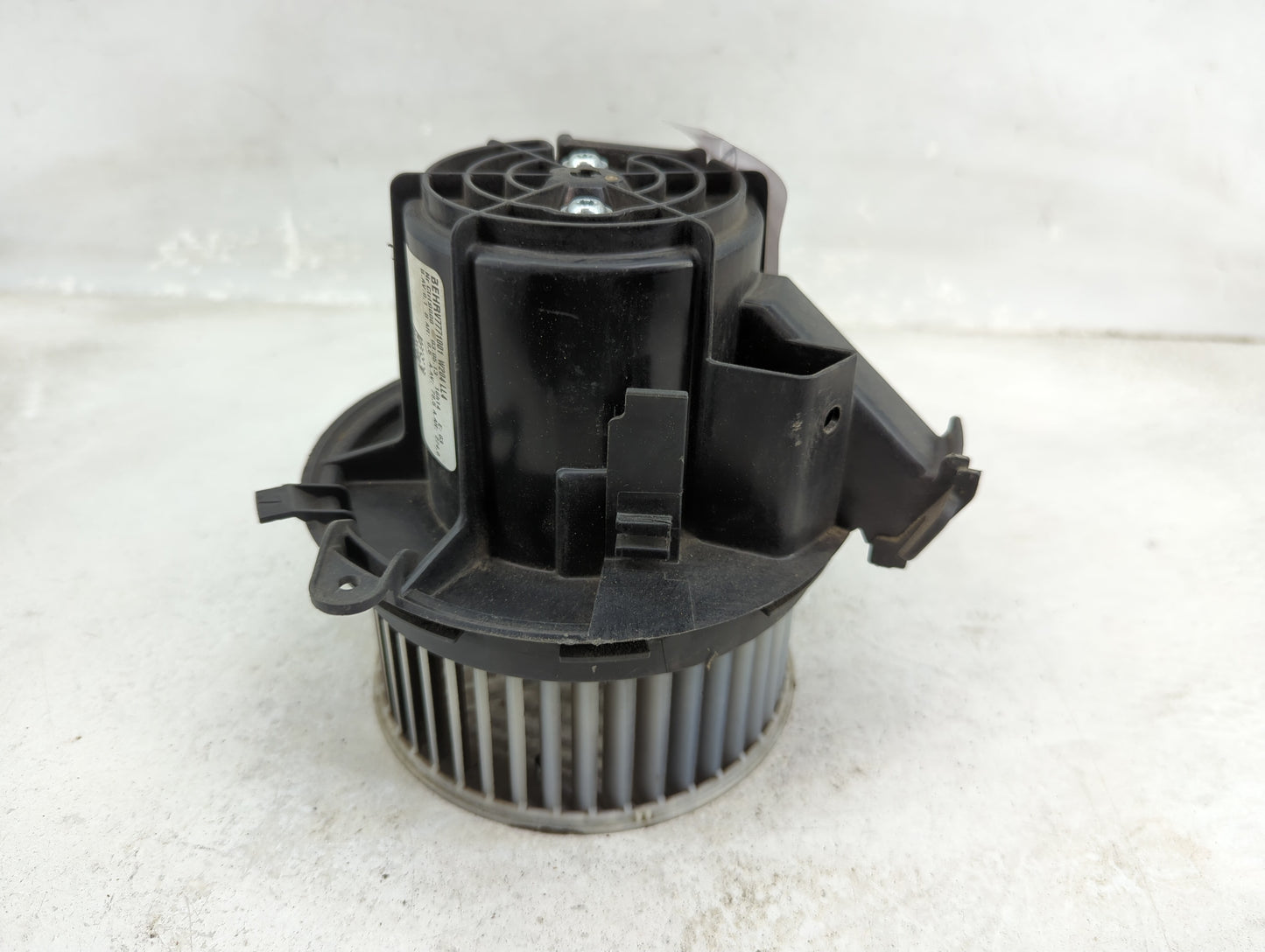 2013 Mercedes-Benz C-Class Heater AC Blower Motor P/N:BEHRV7771001 V7771001 Fits Fits 2011 2012 2014 2015 2016 2017 2018 201