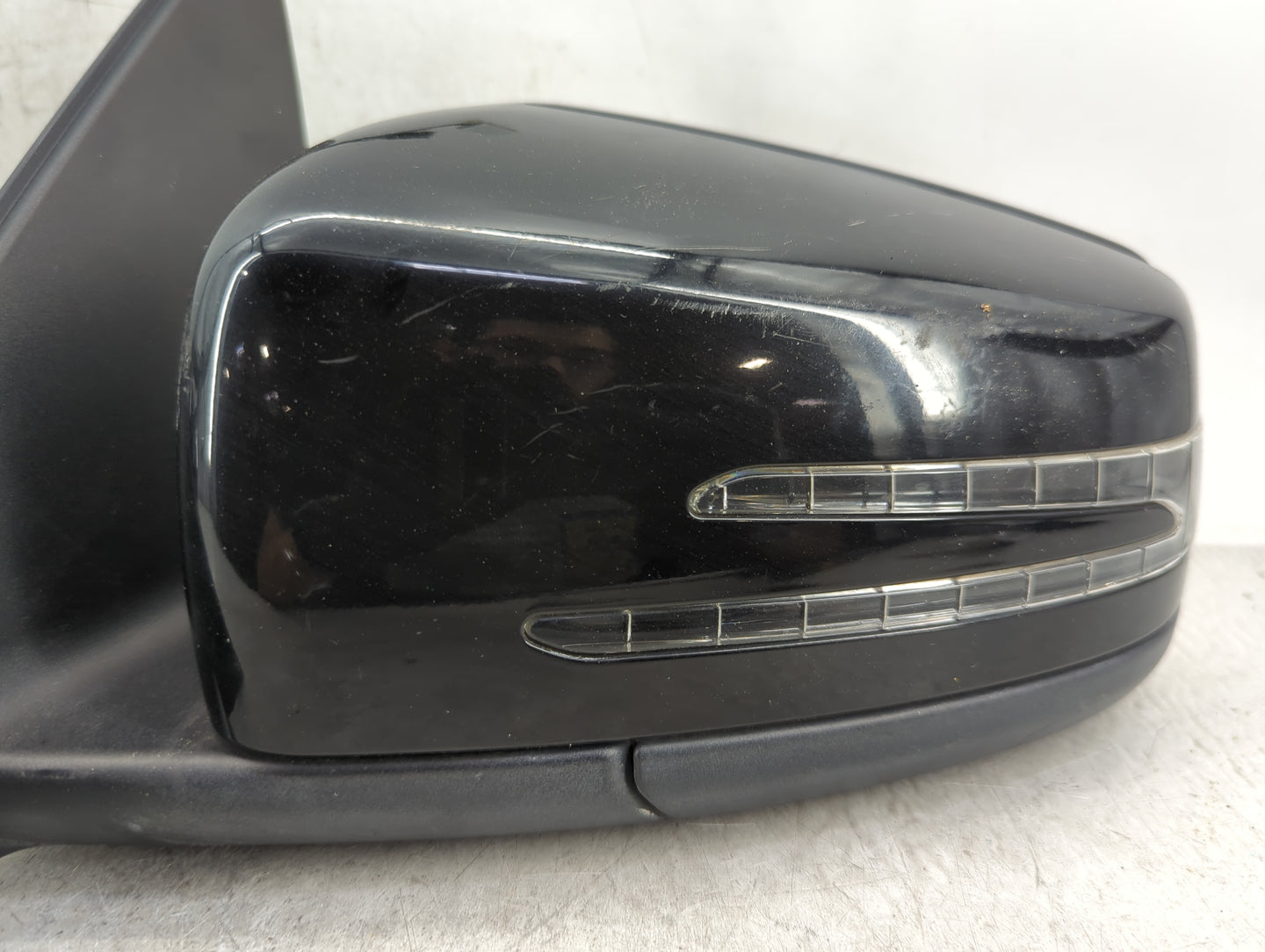 2013 Mercedes-Benz C-Class Driver Side View Mirror - Left Door Mirror OEM Used - Oemusedautoparts1.com