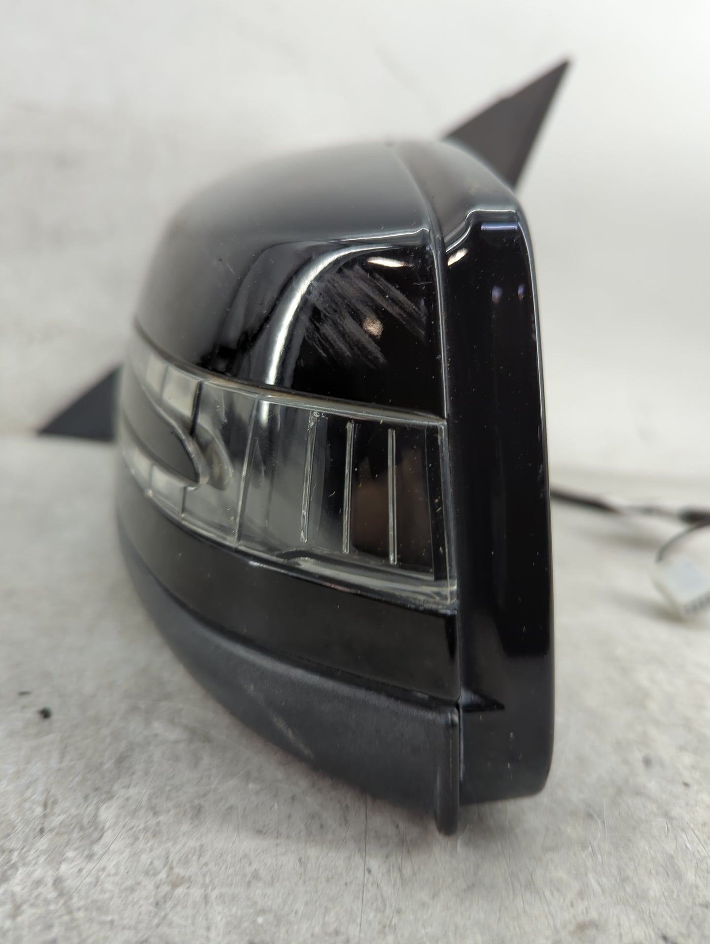 2013 Mercedes-Benz C-Class Driver Side View Mirror - Left Door Mirror OEM Used - Oemusedautoparts1.com
