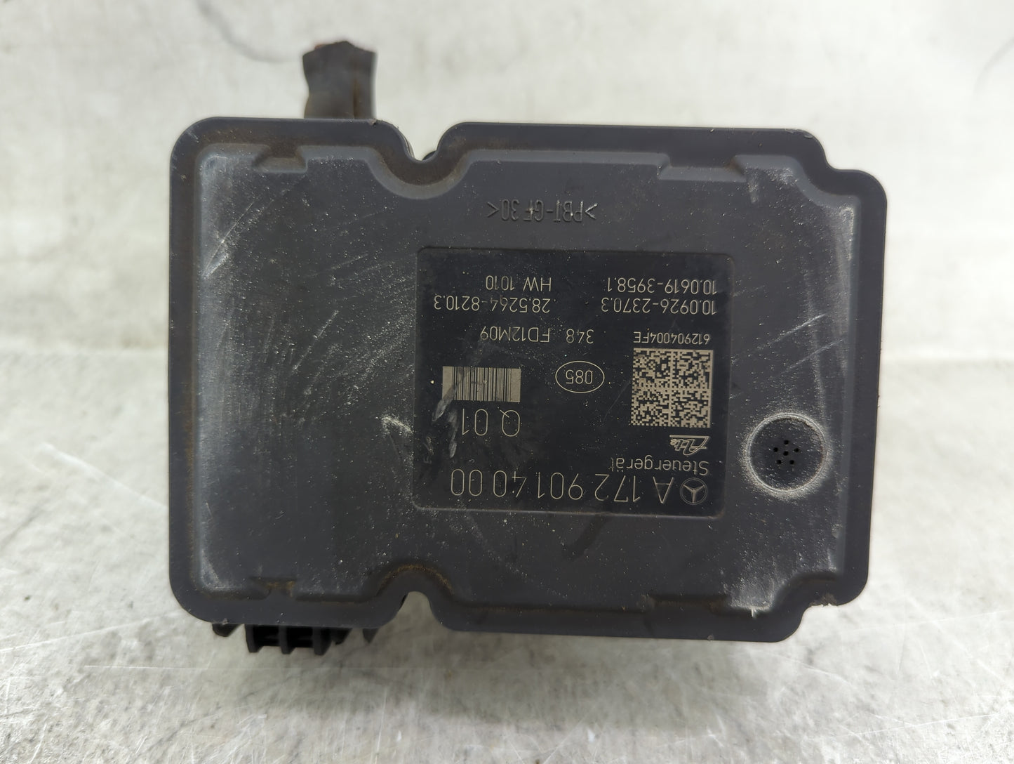 2013 Mercedes-Benz C-Class ABS Pump Control Module Replacement P/N:A0095404581 5-1418805-5, A1724314212 Fits Fits 2014 2015 
