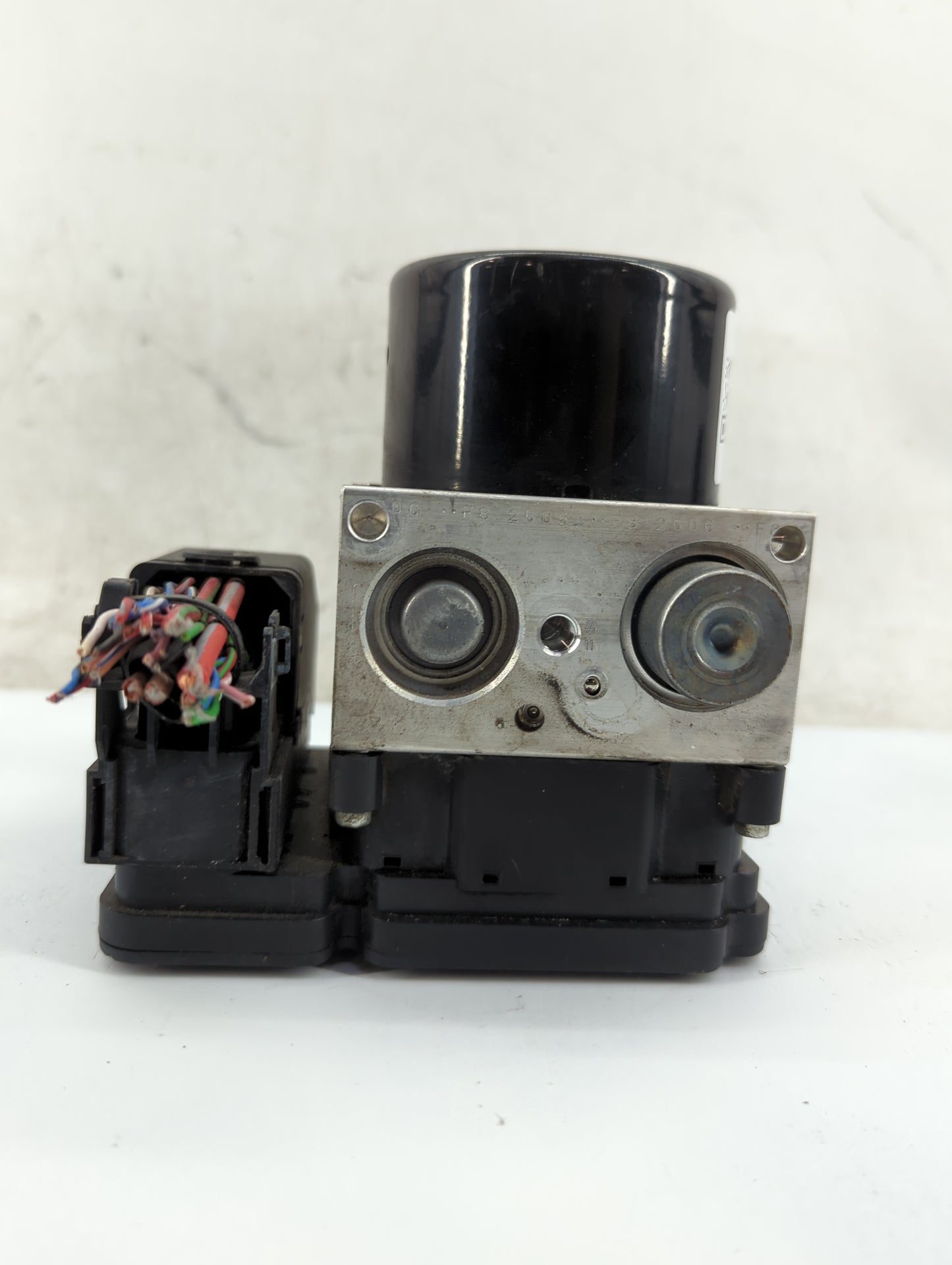 2013 Mercedes-Benz C-Class ABS Pump Control Module Replacement P/N:A 1724314212 A 009 540 52 81 Fits Fits 2014 2015 OEM Used