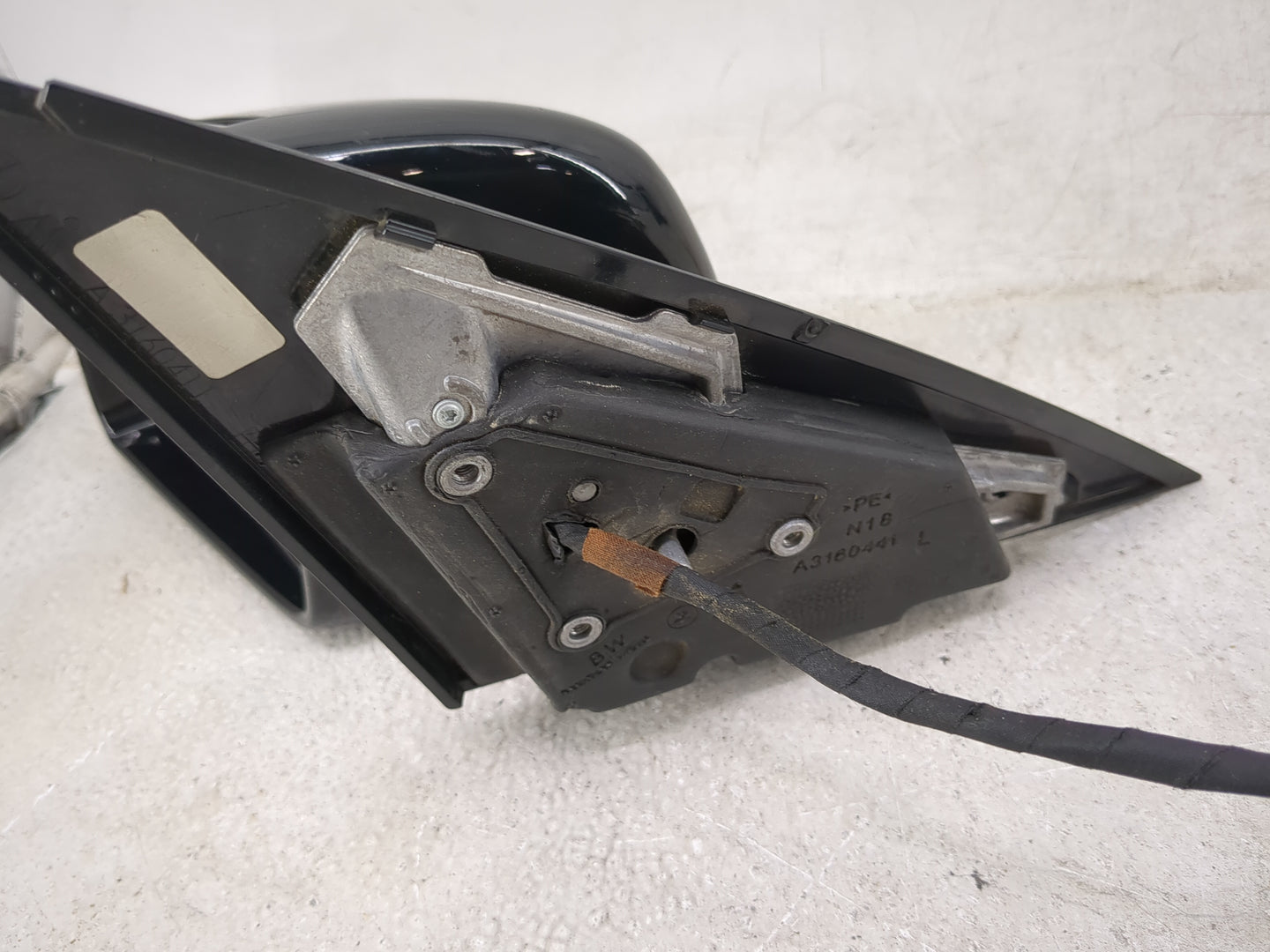 2013 Mercedes-Benz C-Class Driver Side View Mirror - Left Door Mirror OEM Used - Oemusedautoparts1.com