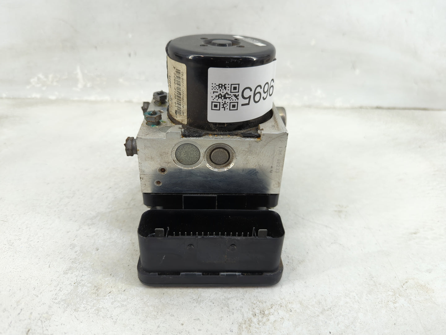 2013 Mercedes-Benz C-Class ABS Pump Control Module Replacement P/N:A1724314212 10.0212-0822.4, A1729014000 Fits Fits 2014 20