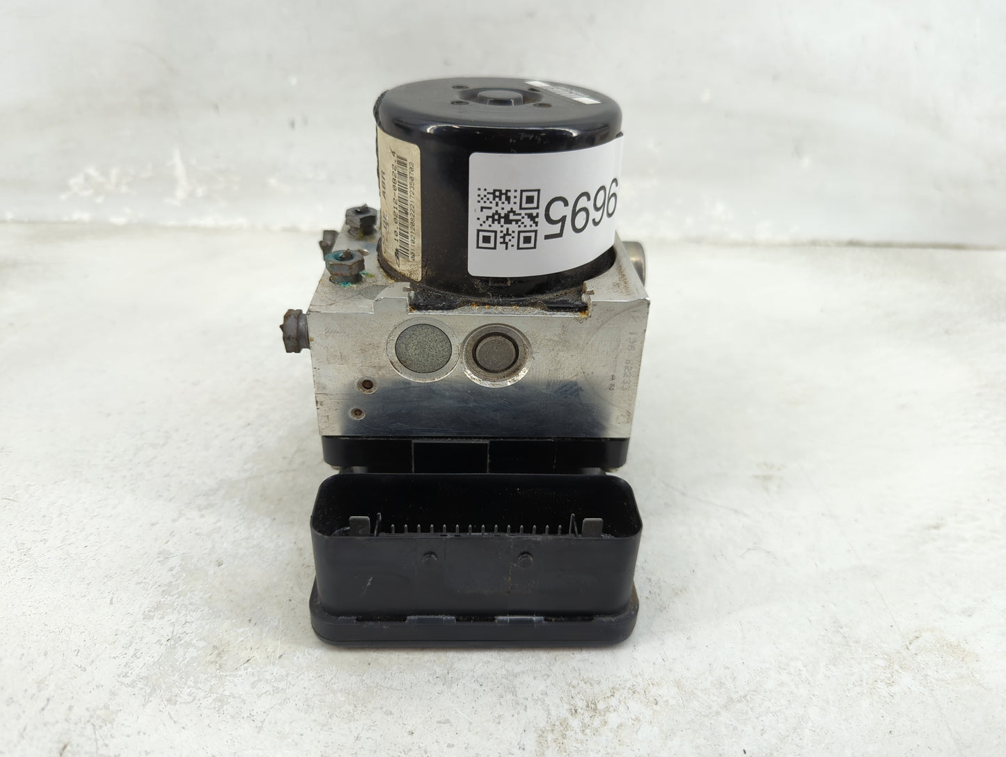 2013 Mercedes-Benz C-Class ABS Pump Control Module Replacement P/N:A1724314212 10.0212-0822.4, A1729014000 Fits Fits 2014 20