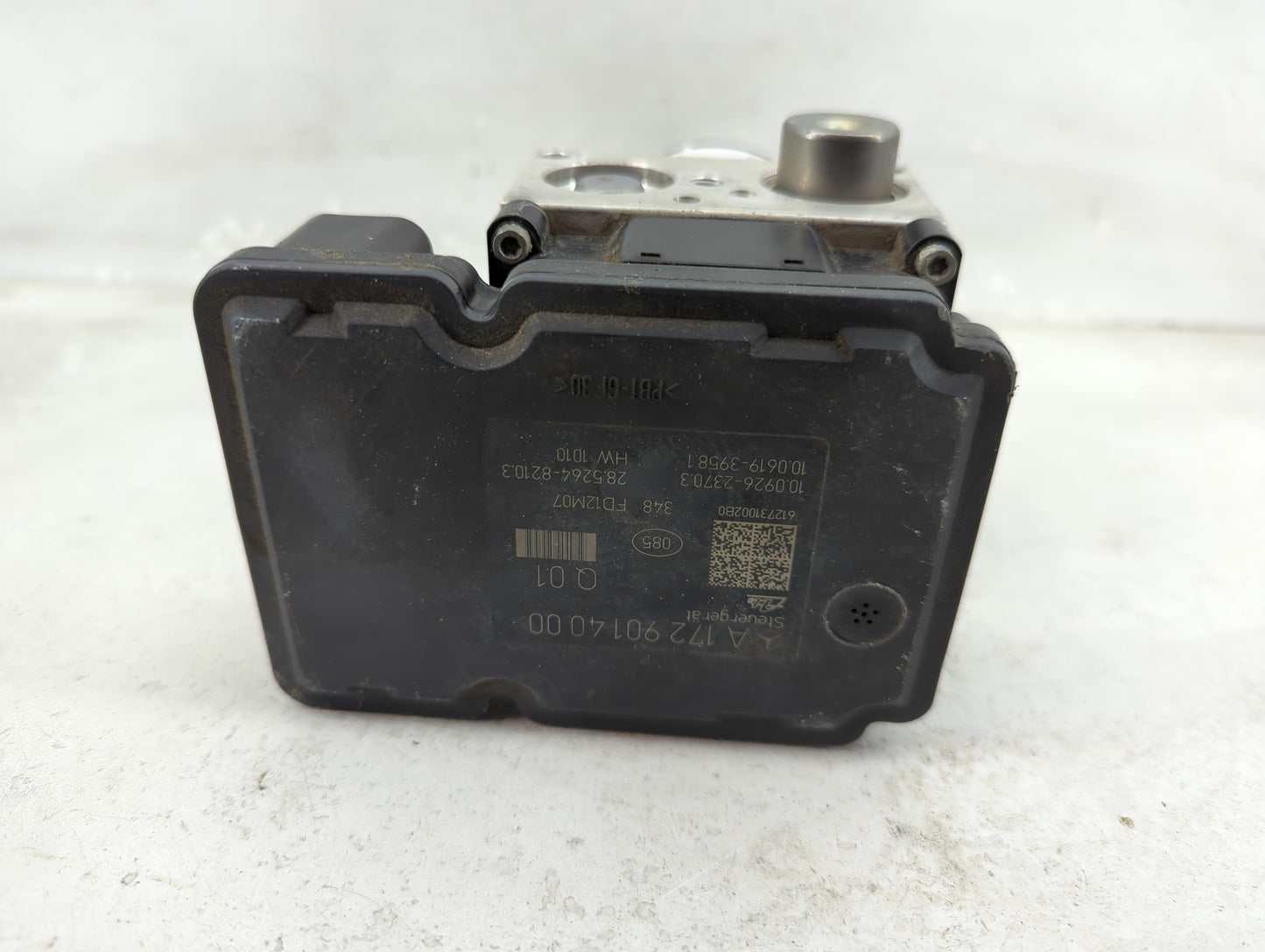 2013 Mercedes-Benz C-Class ABS Pump Control Module Replacement P/N:A1724314212 10.0212-0822.4, A1729014000 Fits Fits 2014 20