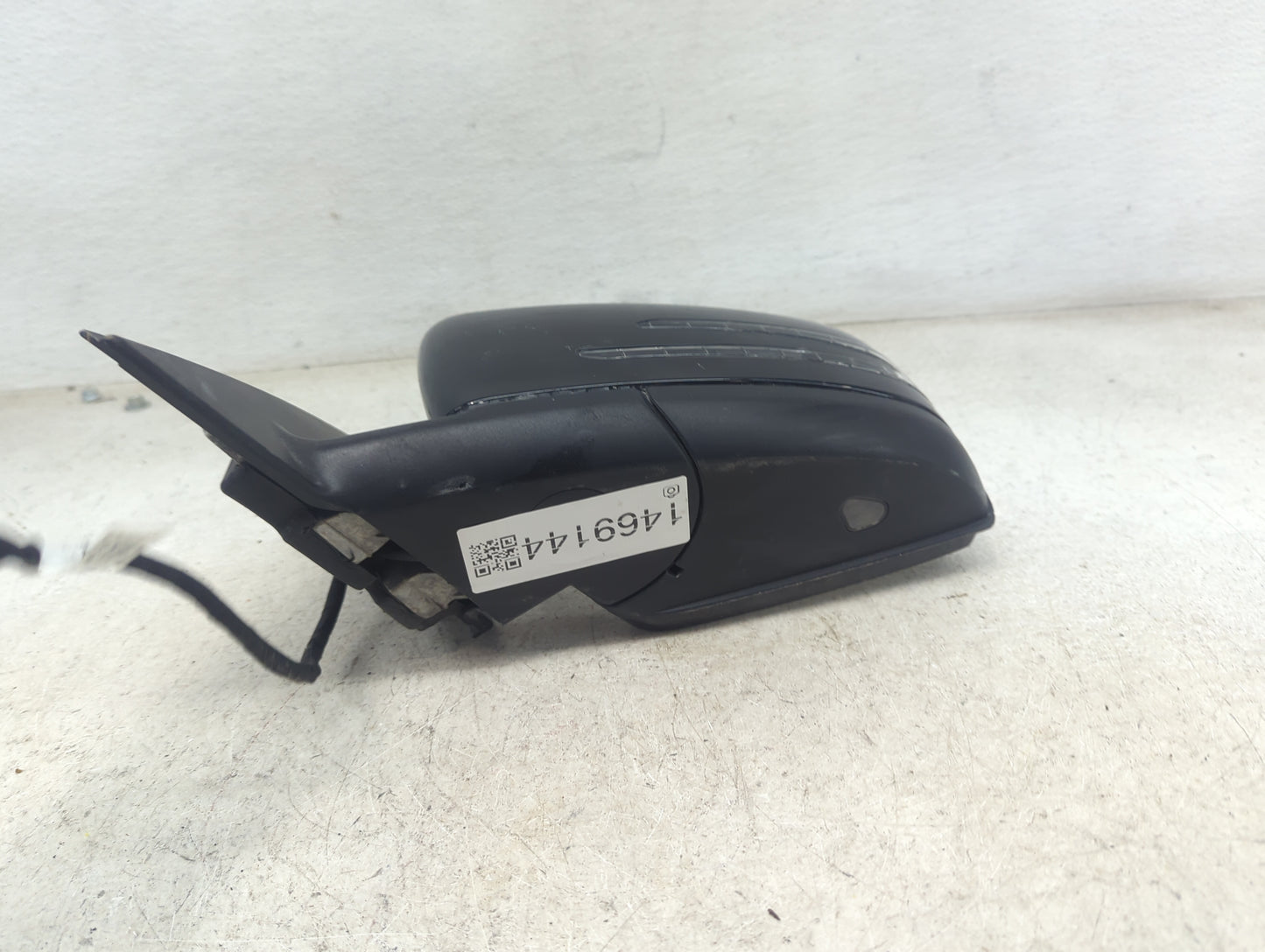 2013 Mercedes-Benz C-Class Driver Side View Mirror - Left Door Mirror OEM Used - Oemusedautoparts1.com