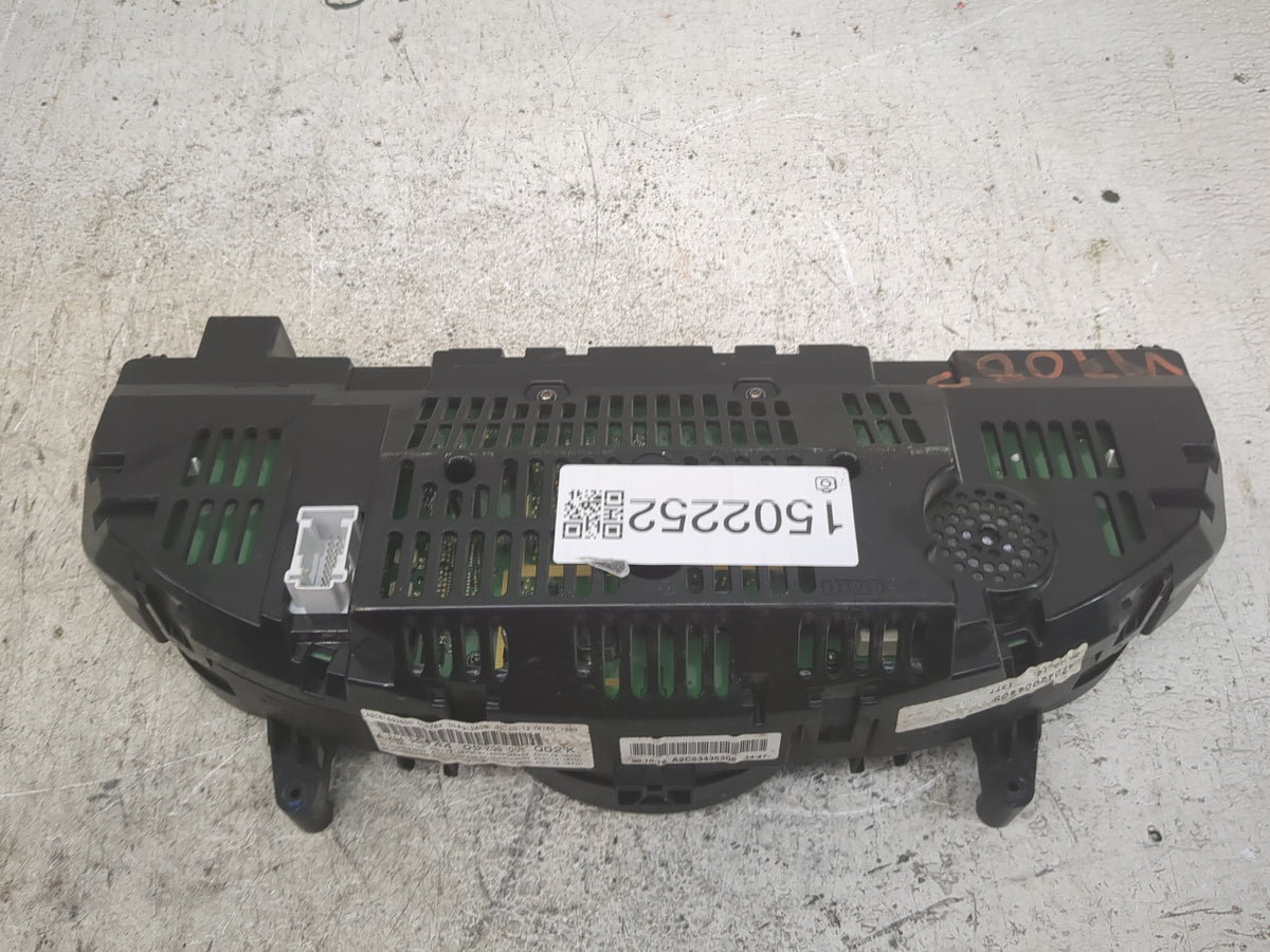 2013 Mercedes-Benz C-Class Instrument Cluster Speedometer Gauges P/N:A2C53435305 Miles: Fits OEM Used Auto Parts - Oemusedau
