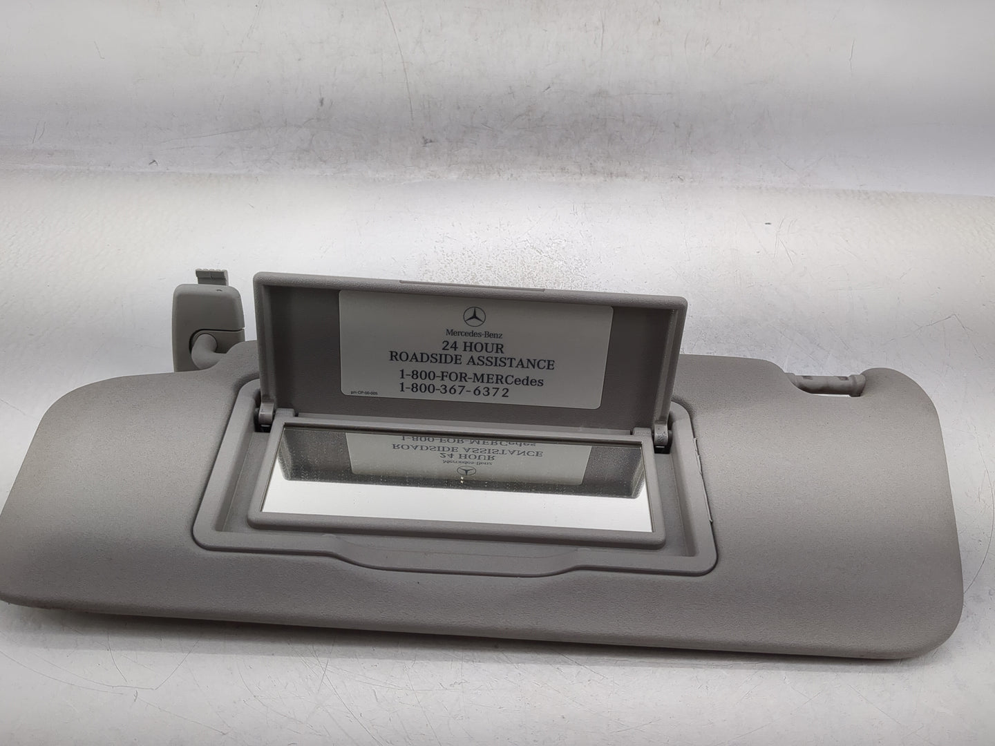 2013 Mercedes-Benz C230 Sun Visor Shade Replacement Passenger Right Mirror Fits OEM Used Auto Parts - Oemusedautoparts1.com