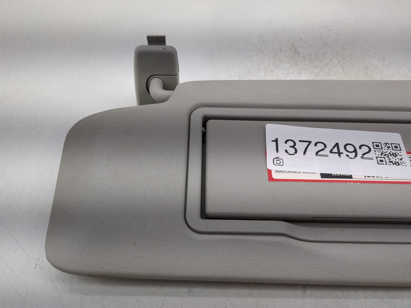 2013 Mercedes-Benz C230 Sun Visor Shade Replacement Passenger Right Mirror Fits OEM Used Auto Parts - Oemusedautoparts1.com