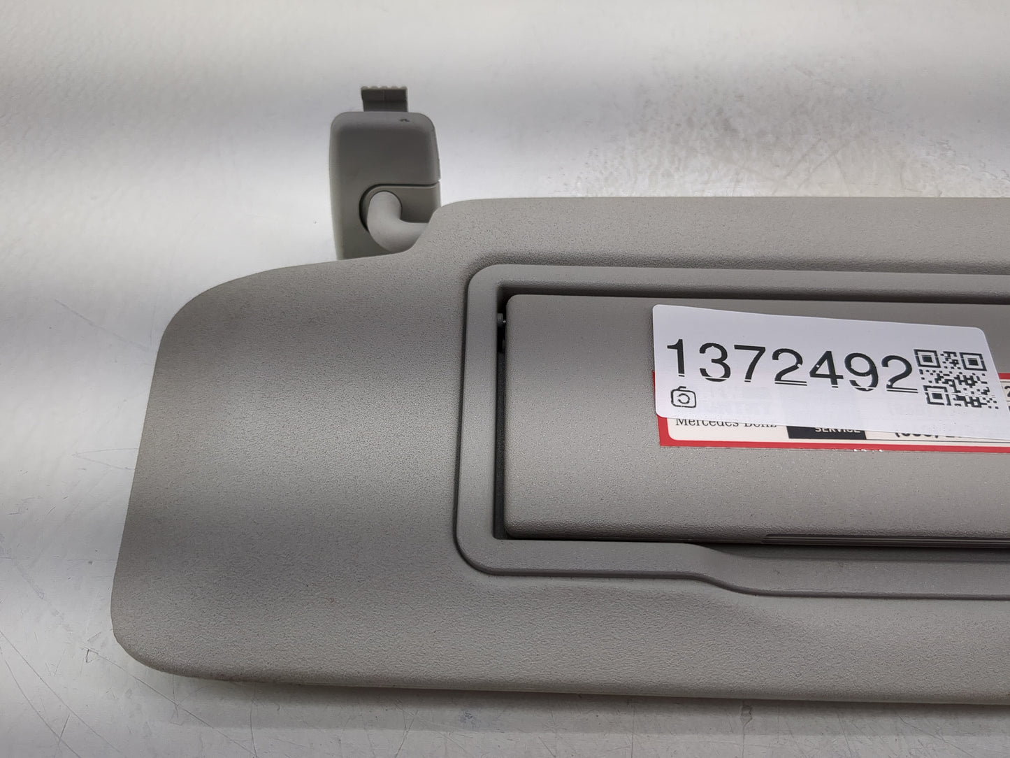 2013 Mercedes-Benz C230 Sun Visor Shade Replacement Passenger Right Mirror Fits OEM Used Auto Parts - Oemusedautoparts1.com