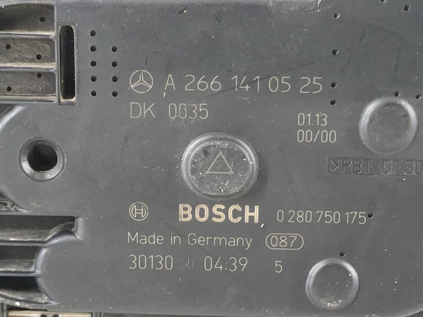 2012-2015 Mercedes-Benz C250 Throttle Body P/N:A 266 141 05 25 Fits Fits 2006 2007 2008 2009 2010 2011 2012 2013 2014 2015 O