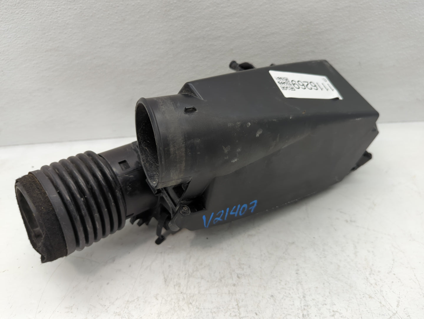 2012-2015 Mercedes-benz C250 Air Cleaner Intake-duct Hose Tube - Oemusedautoparts1.com