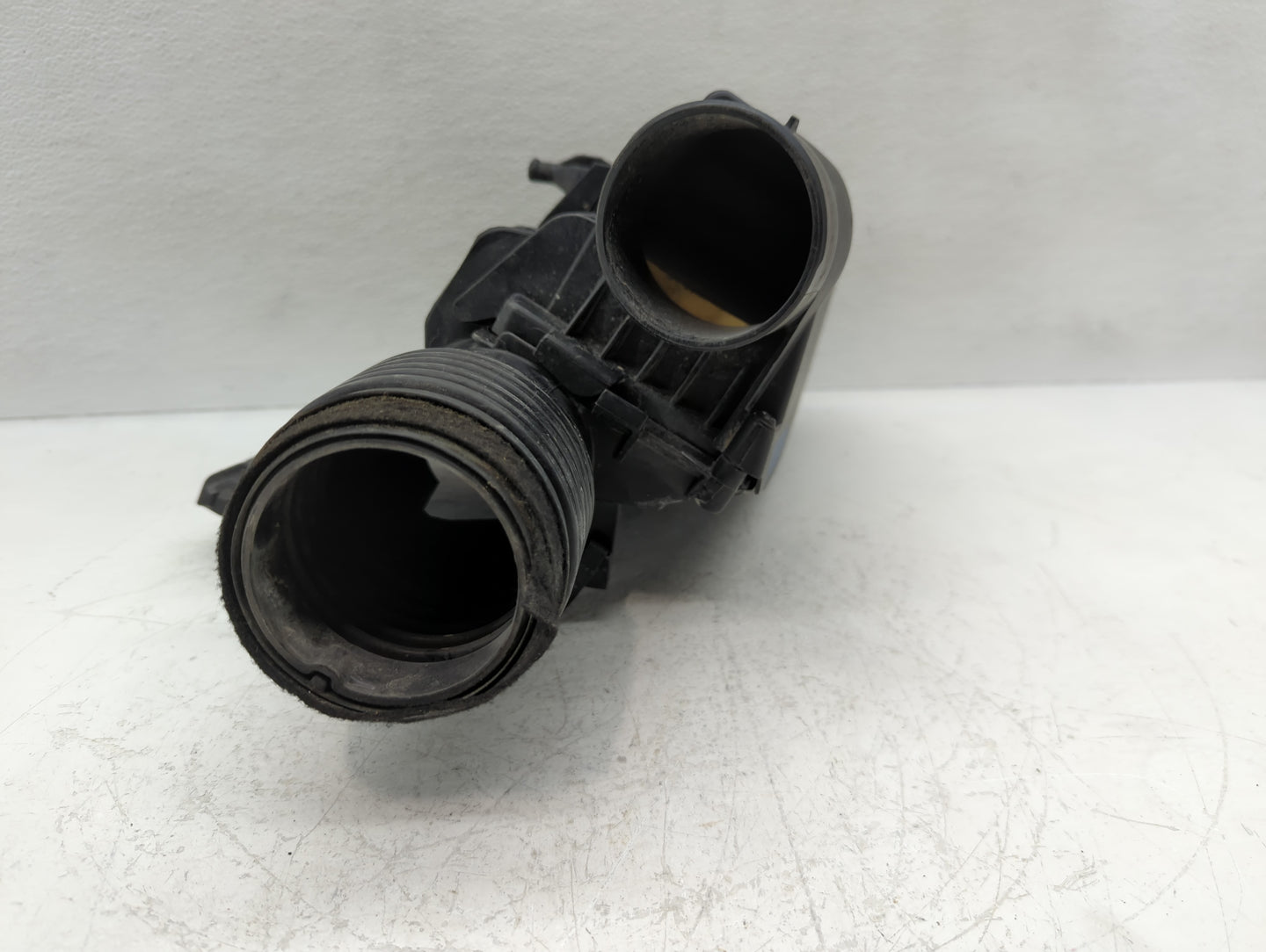 2012-2015 Mercedes-benz C250 Air Cleaner Intake-duct Hose Tube - Oemusedautoparts1.com