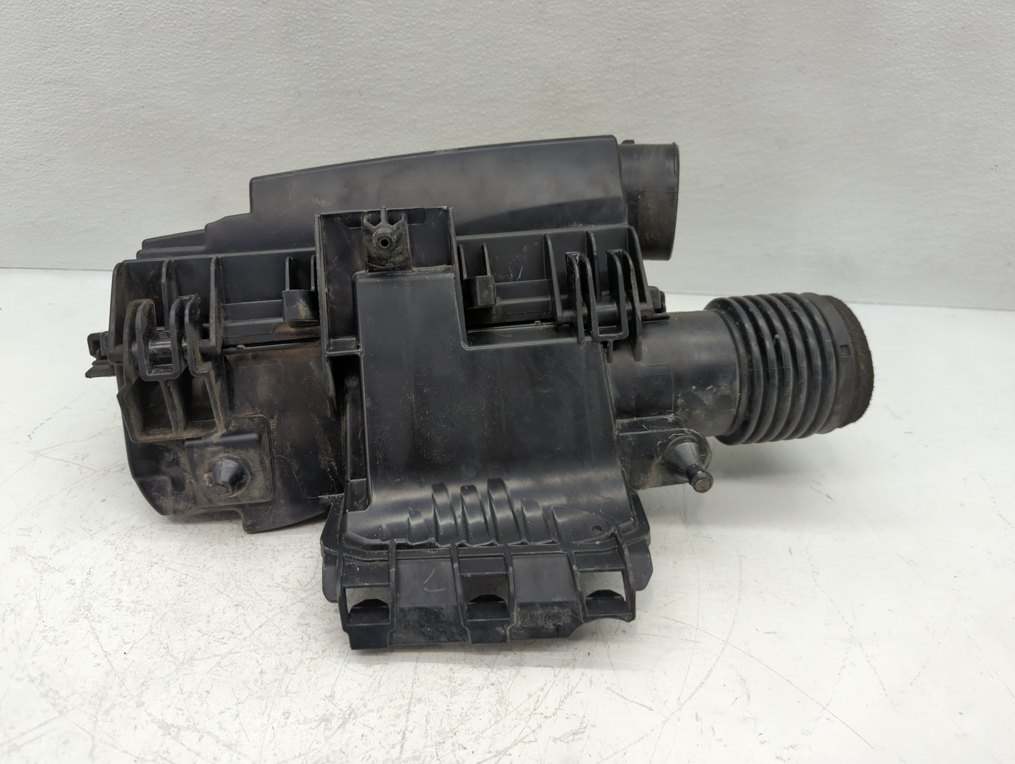 2012-2015 Mercedes-benz C250 Air Cleaner Intake-duct Hose Tube - Oemusedautoparts1.com
