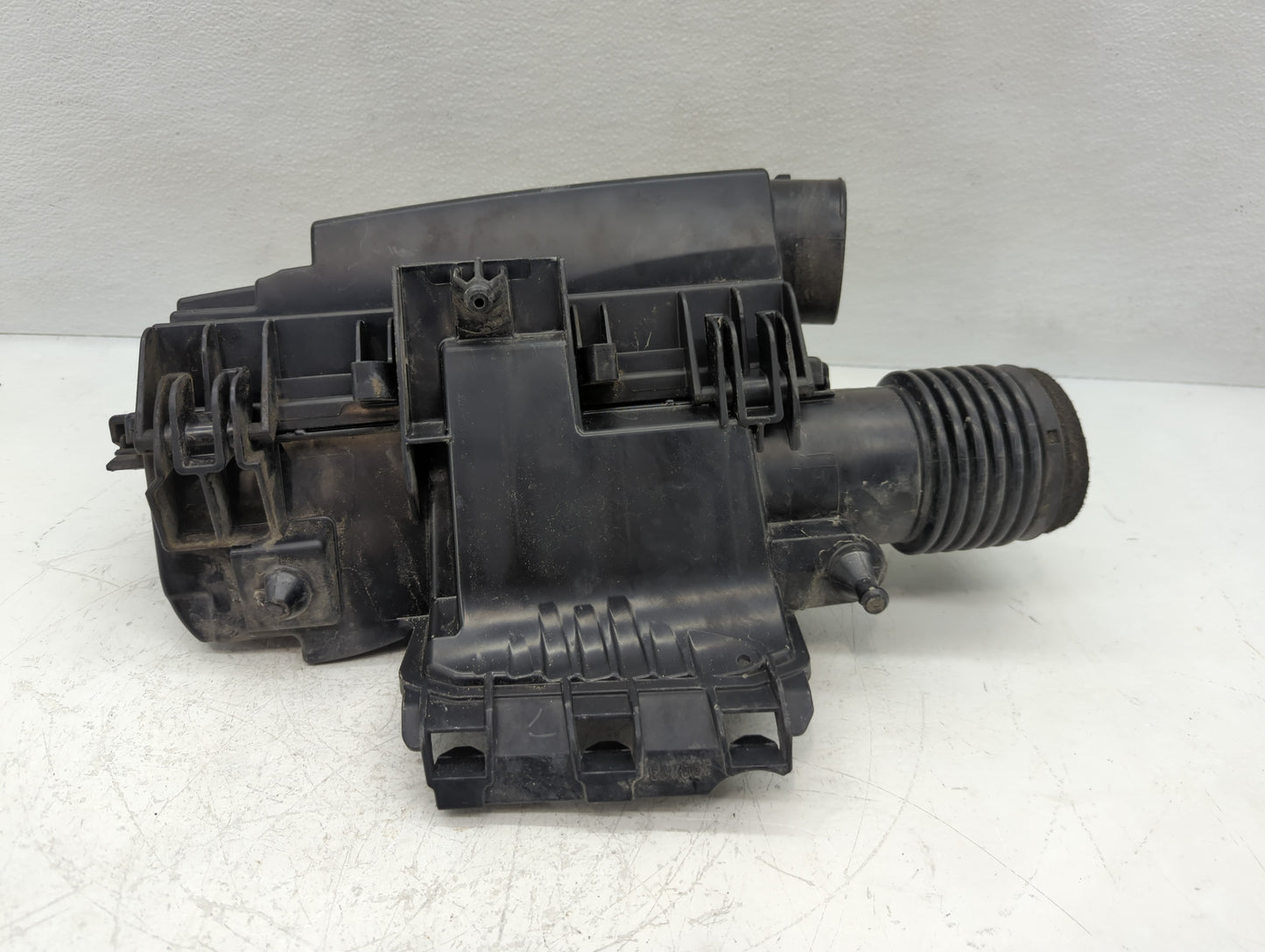 2012-2015 Mercedes-benz C250 Air Cleaner Intake-duct Hose Tube - Oemusedautoparts1.com