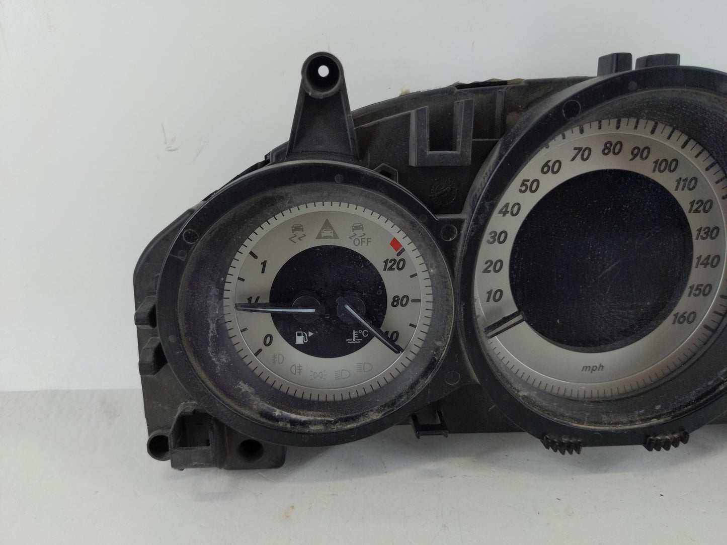 2013 Mercedes-Benz C250 Instrument Cluster Speedometer Gauges P/N:A 204 900 43 09 Fits OEM Used Auto Parts - Oemusedautopart