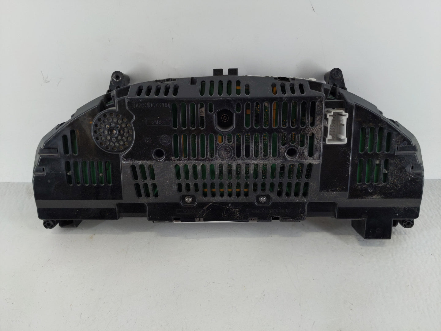 2013 Mercedes-Benz C250 Instrument Cluster Speedometer Gauges P/N:A 204 900 43 09 Fits OEM Used Auto Parts - Oemusedautopart