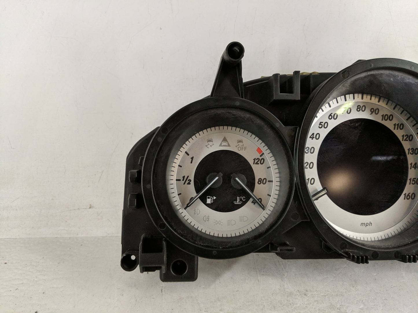 2013 Mercedes-Benz C250 Instrument Cluster Speedometer Gauges P/N:A 204 900 43 09 Fits OEM Used Auto Parts - Oemusedautopart