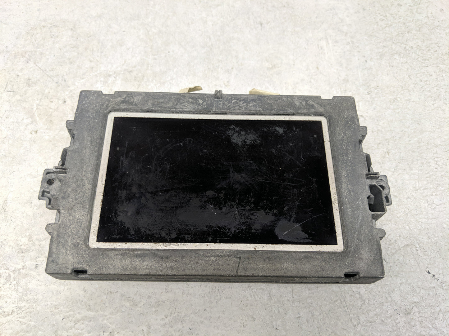 2012-2015 Mercedes-benz C250 Information Display Screen - Oemusedautoparts1.com