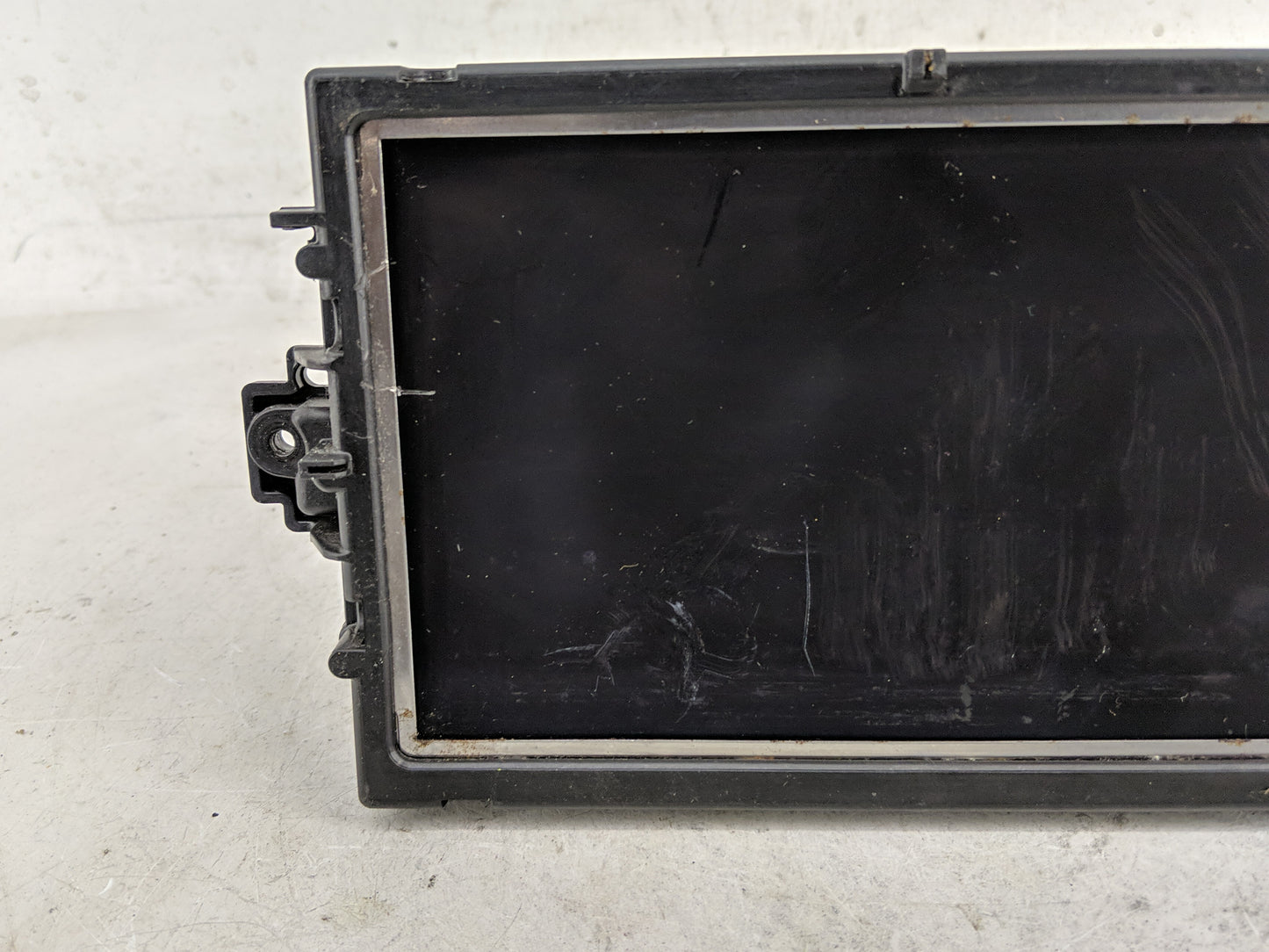 2012-2015 Mercedes-benz C250 Information Display Screen - Oemusedautoparts1.com