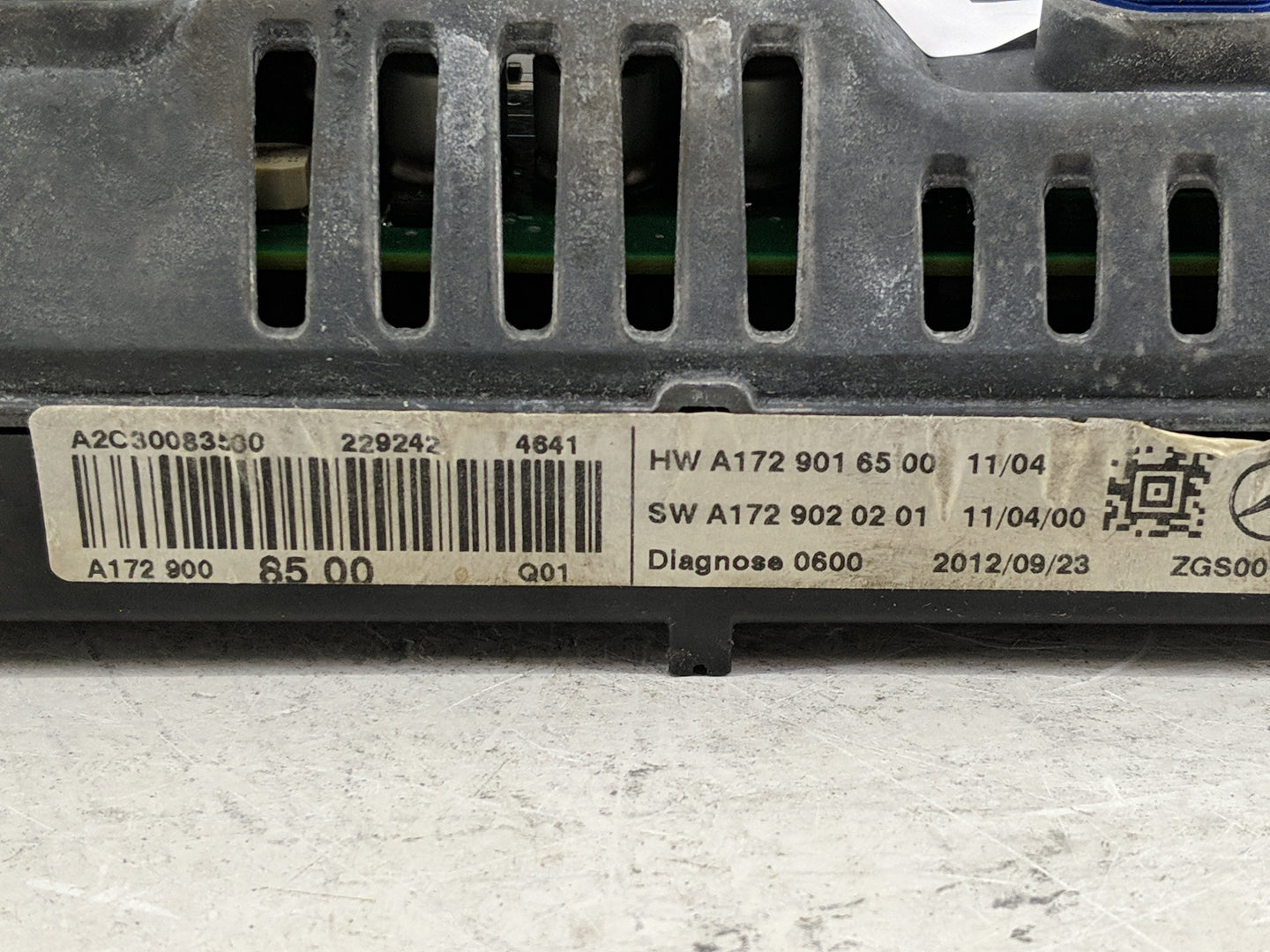 2012-2015 Mercedes-benz C250 Information Display Screen - Oemusedautoparts1.com