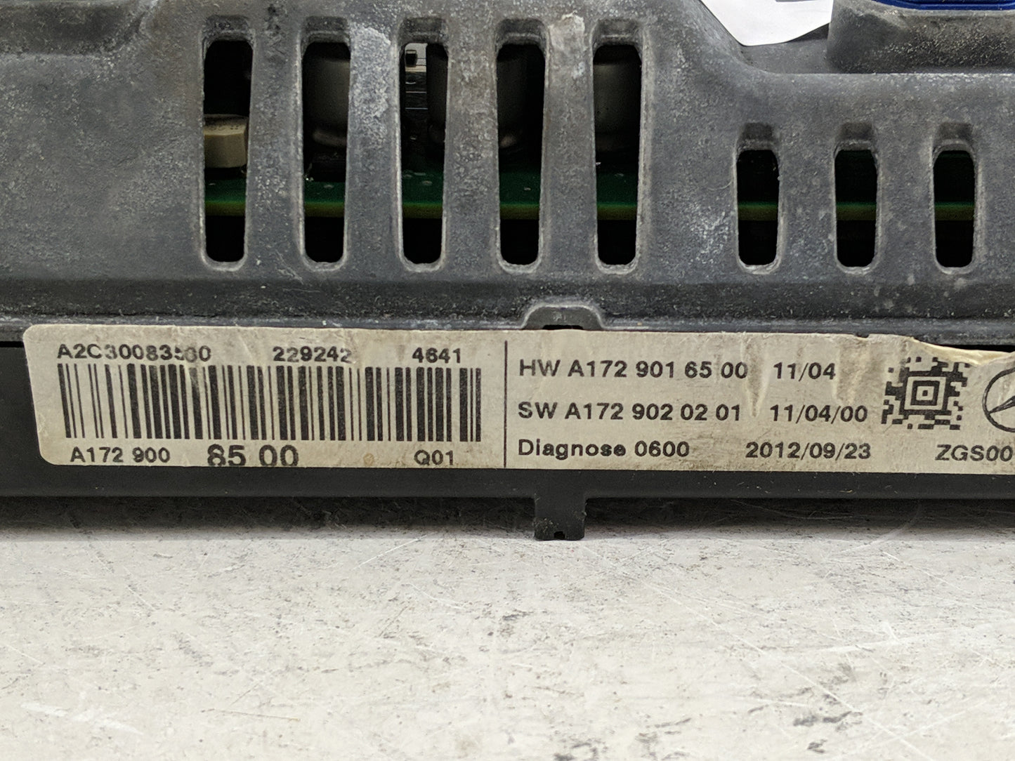 2012-2015 Mercedes-benz C250 Information Display Screen - Oemusedautoparts1.com