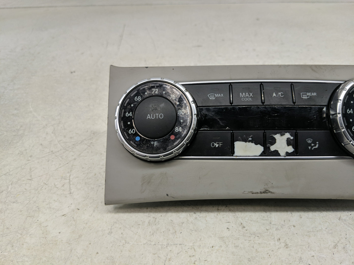 2013-2014 Mercedes-Benz C250 Climate Control Module Temperature AC/Heater Replacement P/N:A2C31516500 Fits Fits 2013 2014 20
