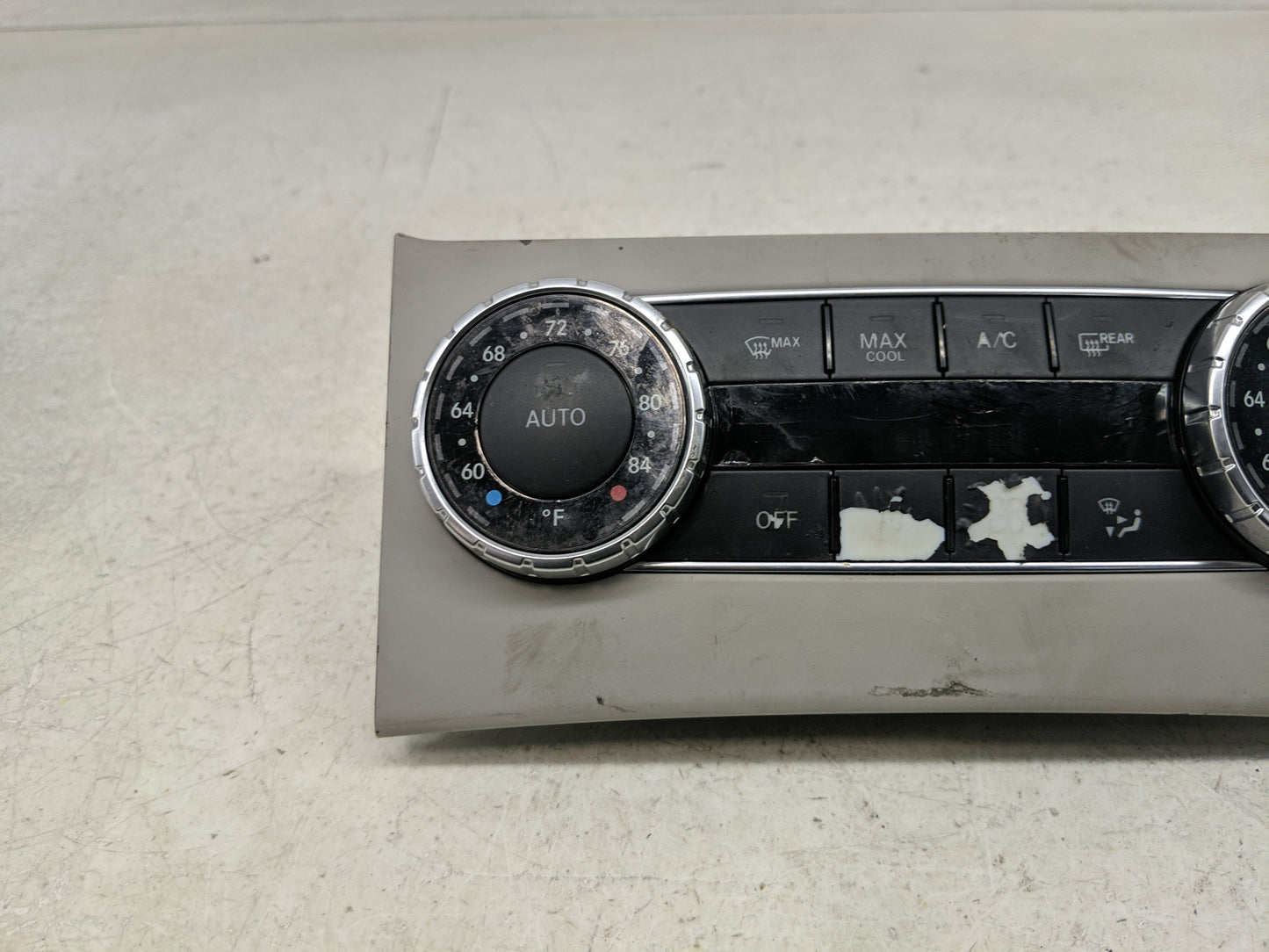 2013-2014 Mercedes-Benz C250 Climate Control Module Temperature AC/Heater Replacement P/N:A2C31516500 Fits Fits 2013 2014 20
