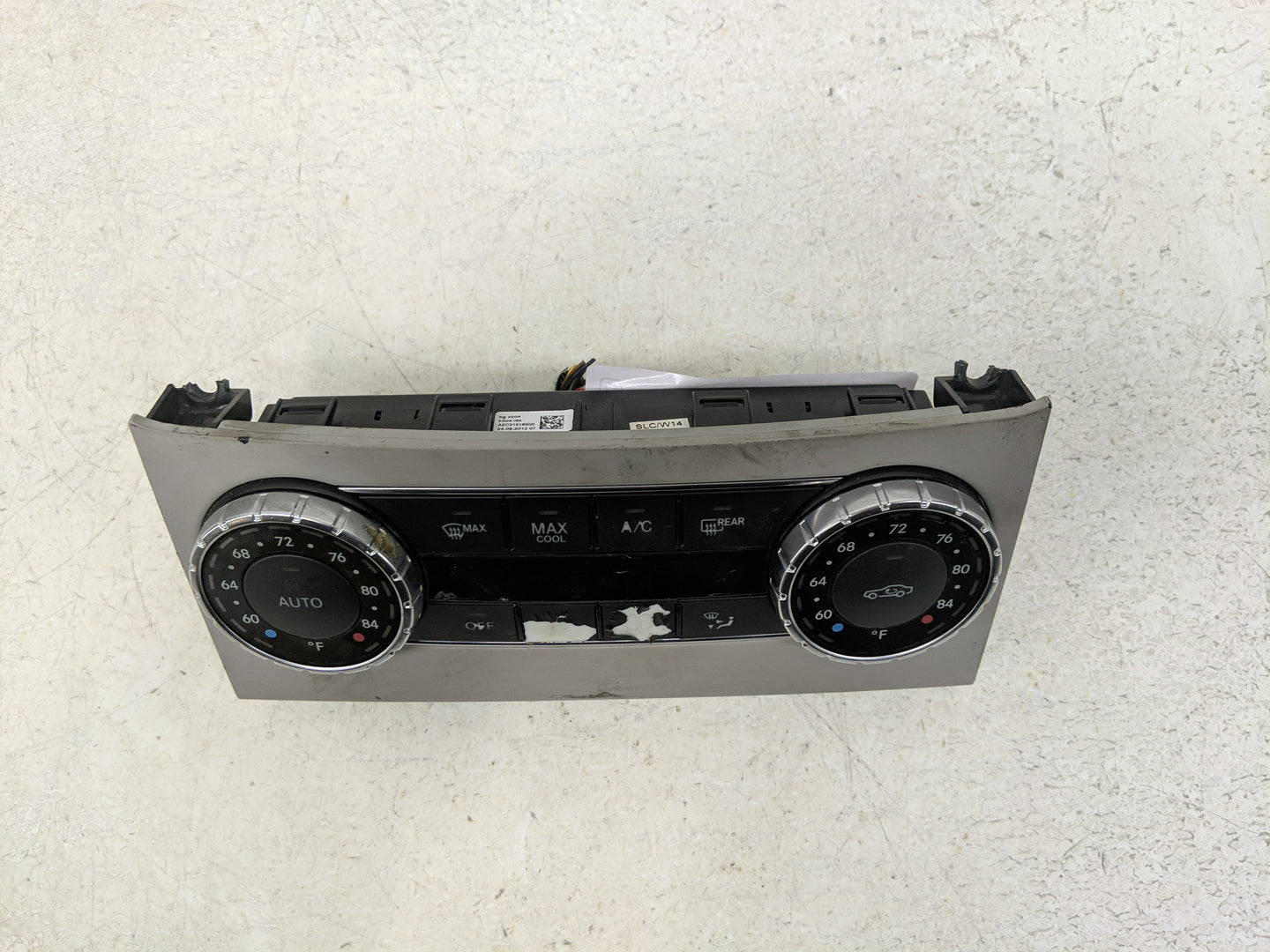 2013-2014 Mercedes-Benz C250 Climate Control Module Temperature AC/Heater Replacement P/N:A2C31516500 Fits Fits 2013 2014 20